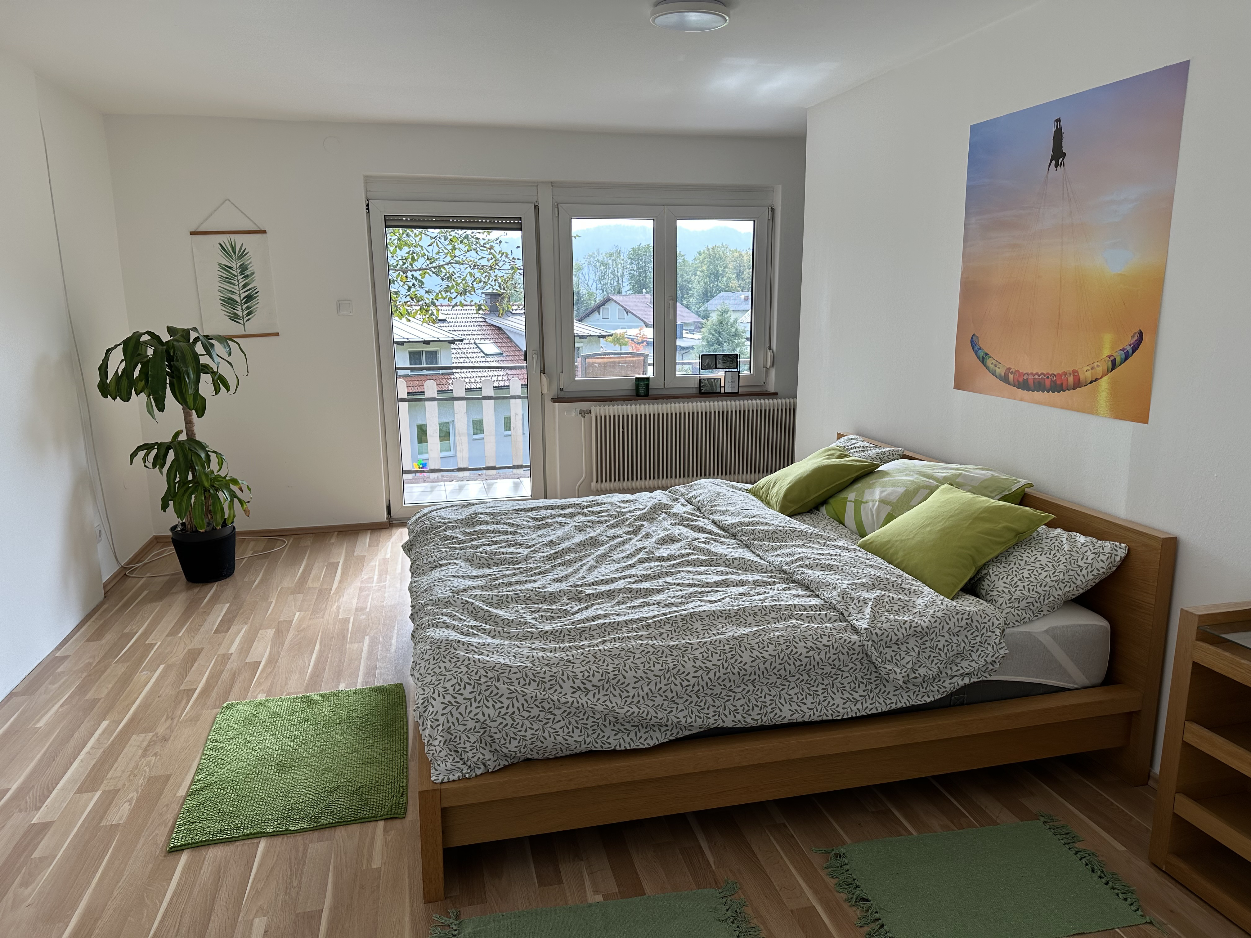 System.Collections.Generic.List`1[BluePillow.Application.SearchEngine.Dto.PhotoDto]?.ElementAt(0)?.Caption