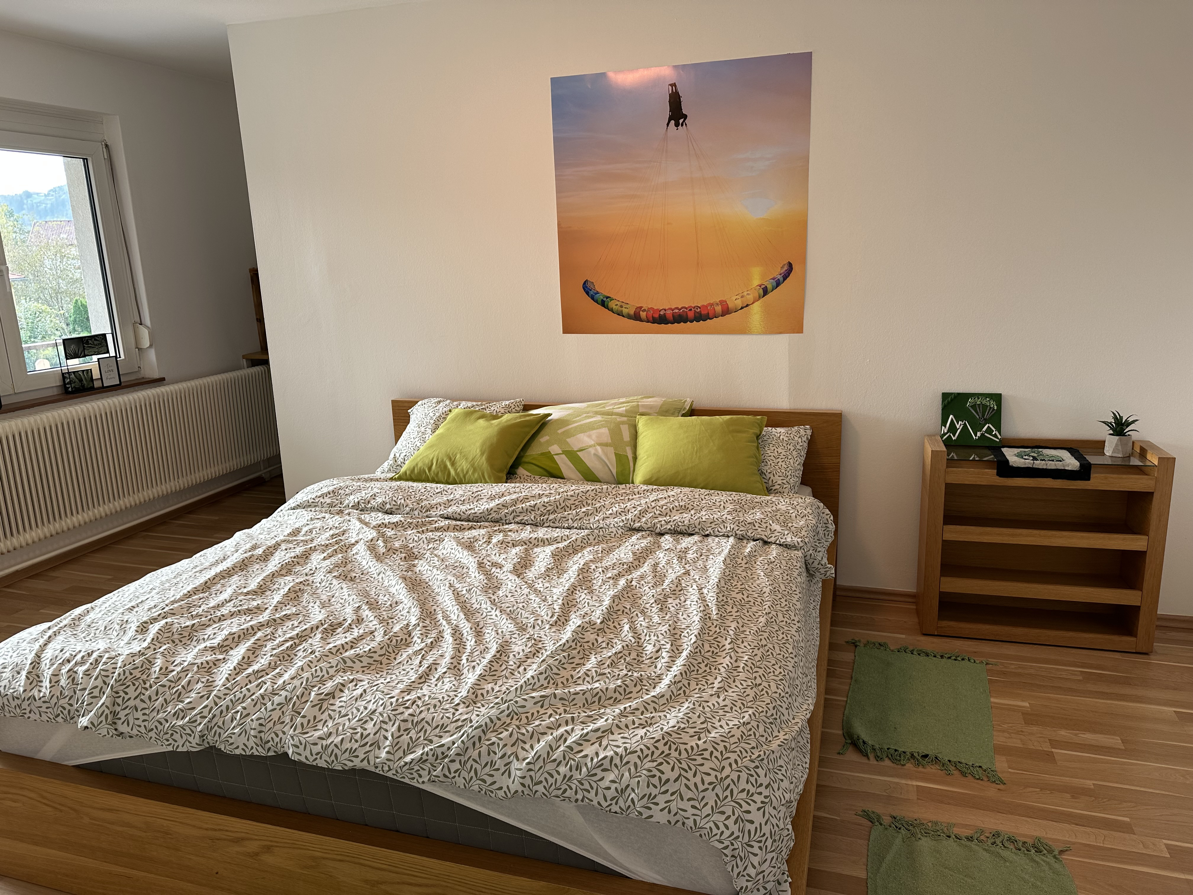 System.Collections.Generic.List`1[BluePillow.Application.SearchEngine.Dto.PhotoDto]?.ElementAt(1)?.Caption