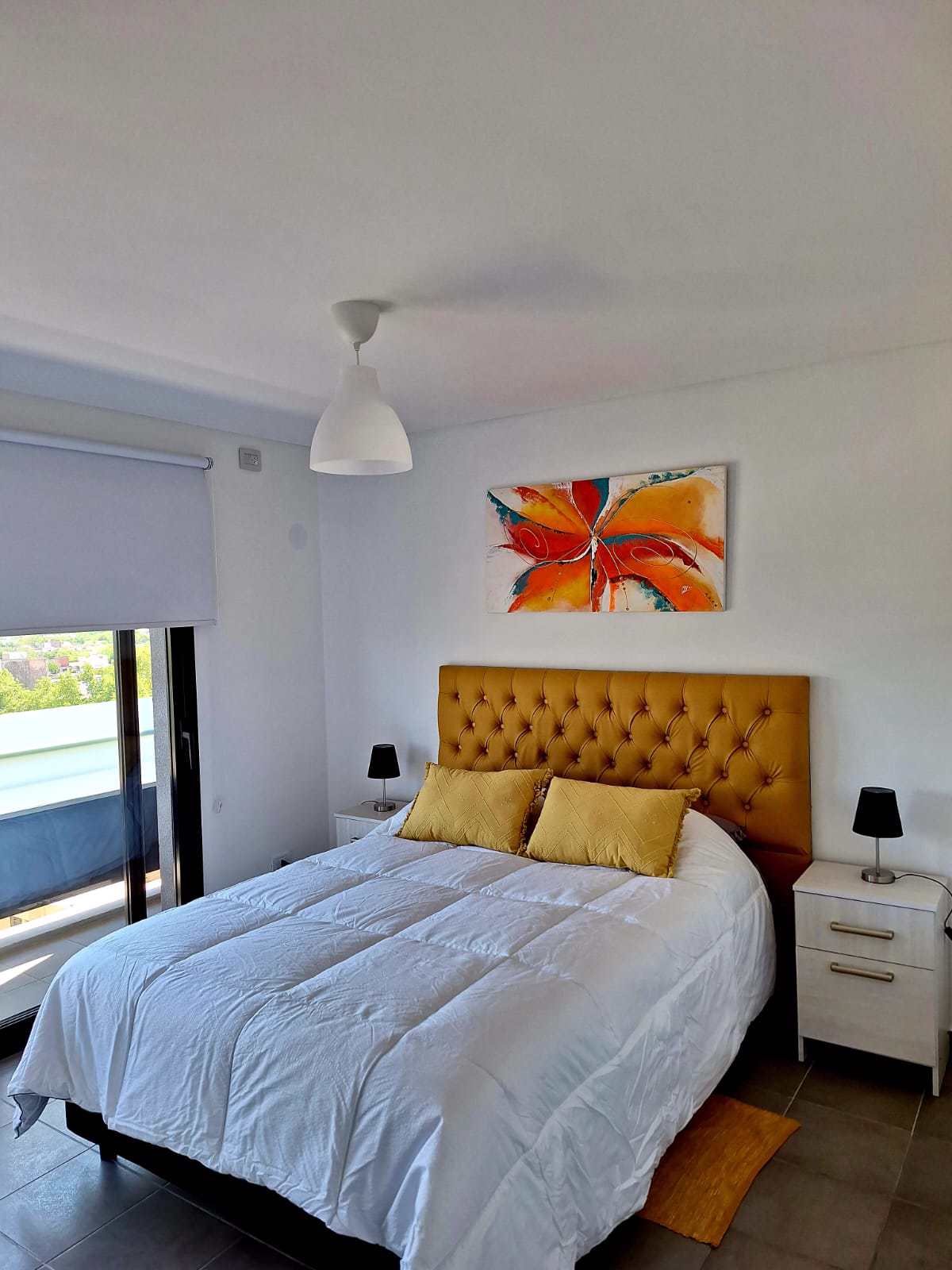 System.Collections.Generic.List`1[BluePillow.Application.SearchEngine.Dto.PhotoDto]?.ElementAt(0)?.Caption