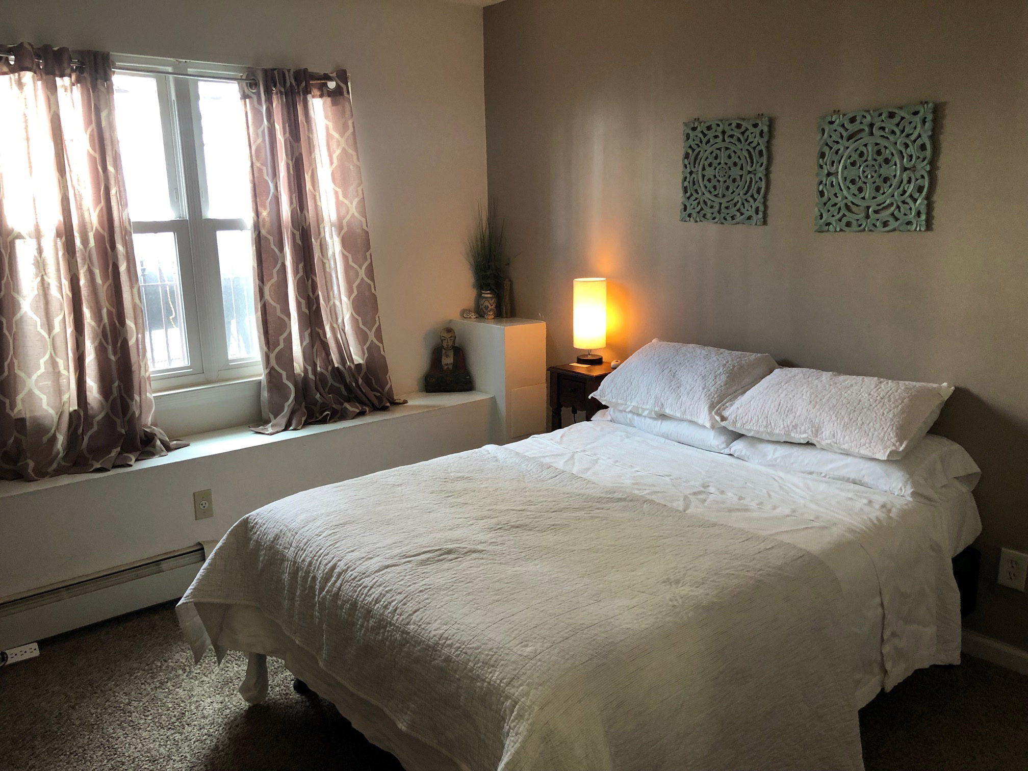 System.Collections.Generic.List`1[BluePillow.Application.SearchEngine.Dto.PhotoDto]?.ElementAt(0)?.Caption