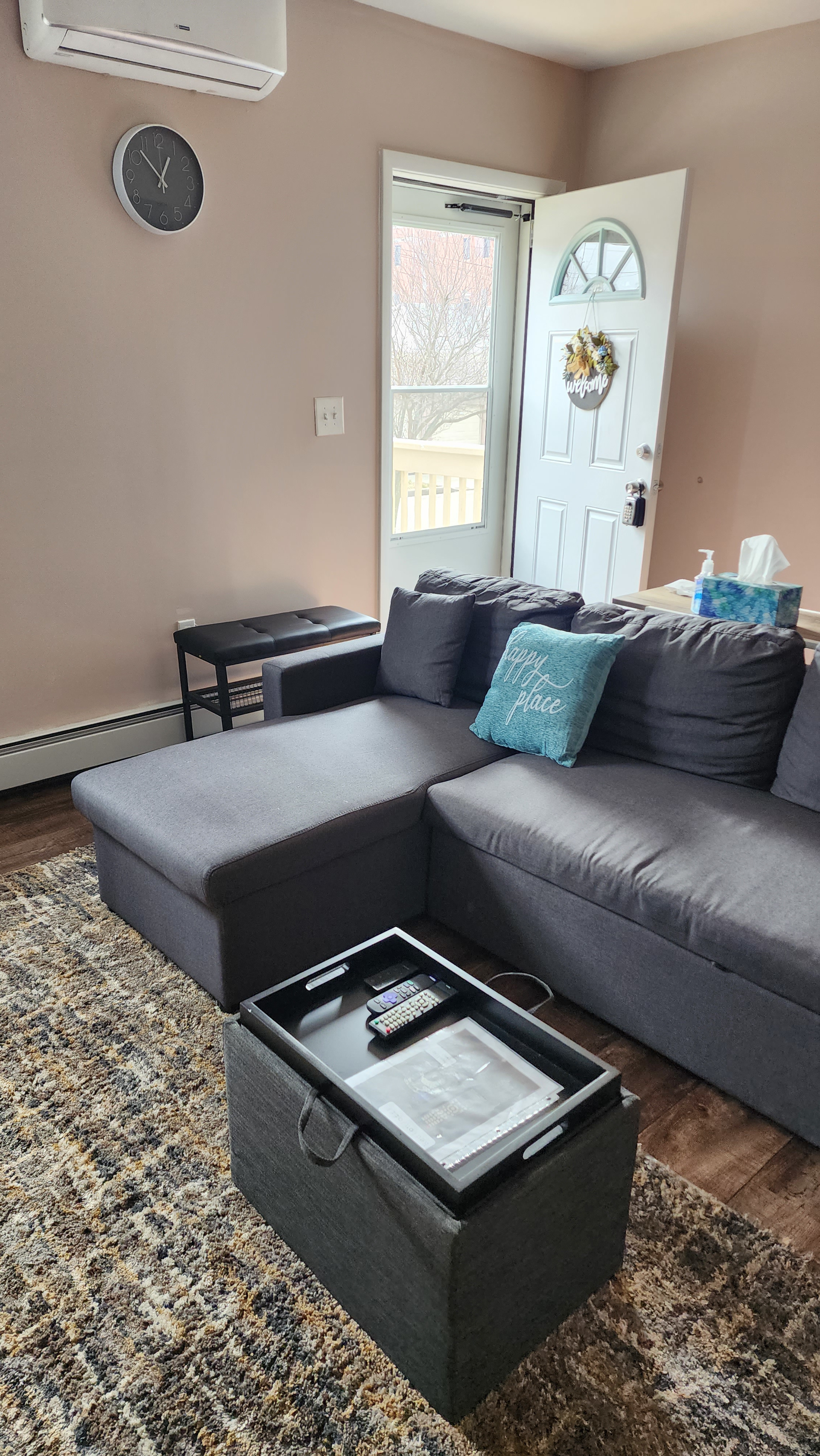 System.Collections.Generic.List`1[BluePillow.Application.SearchEngine.Dto.PhotoDto]?.ElementAt(0)?.Caption