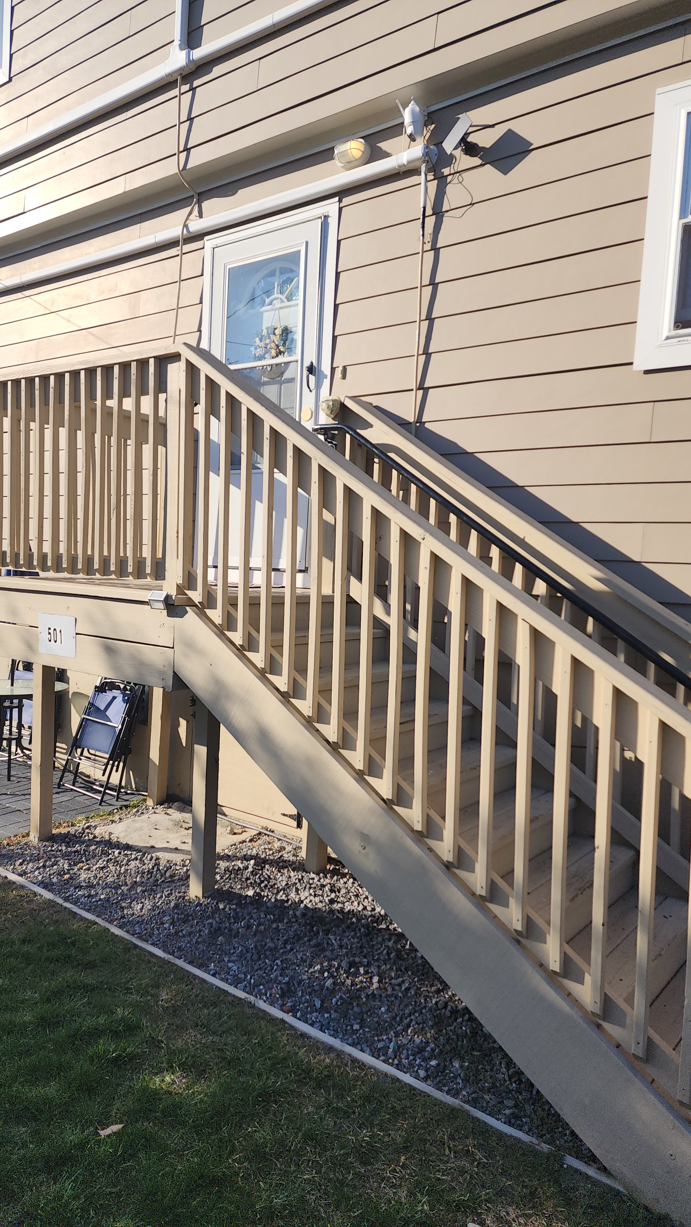 System.Collections.Generic.List`1[BluePillow.Application.SearchEngine.Dto.PhotoDto]?.ElementAt(1)?.Caption