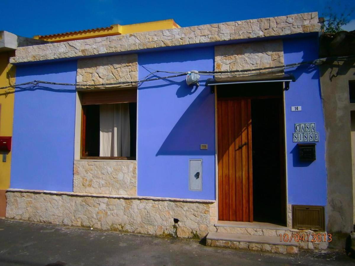 System.Collections.Generic.List`1[BluePillow.Application.SearchEngine.Dto.PhotoDto]?.ElementAt(1)?.Caption