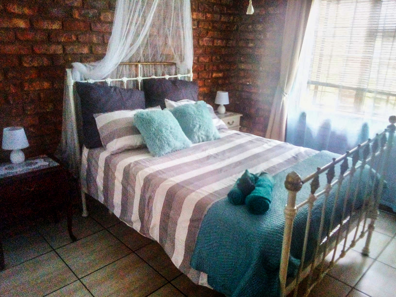 System.Collections.Generic.List`1[BluePillow.Application.SearchEngine.Dto.PhotoDto]?.ElementAt(3)?.Caption