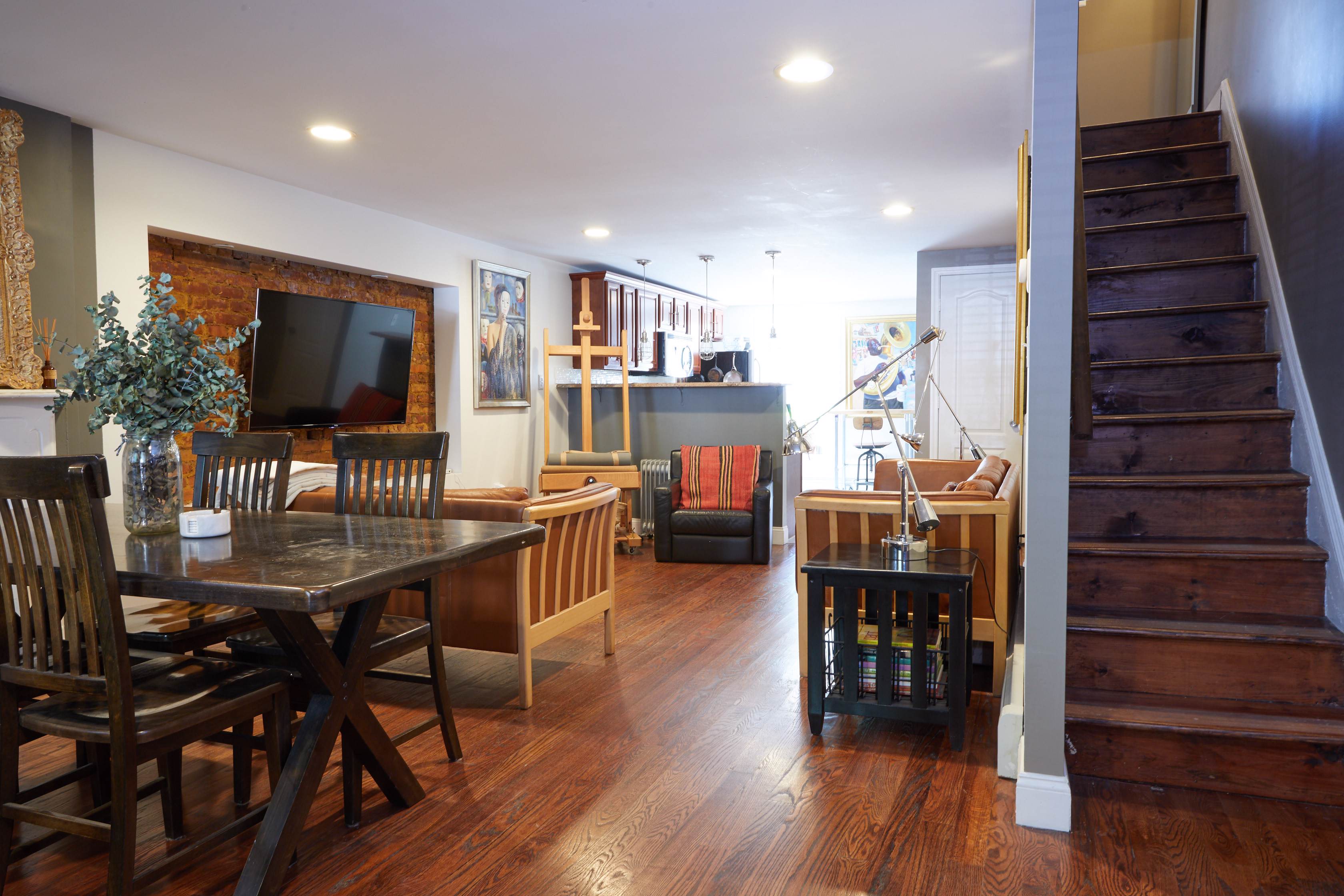 System.Collections.Generic.List`1[BluePillow.Application.SearchEngine.Dto.PhotoDto]?.ElementAt(0)?.Caption