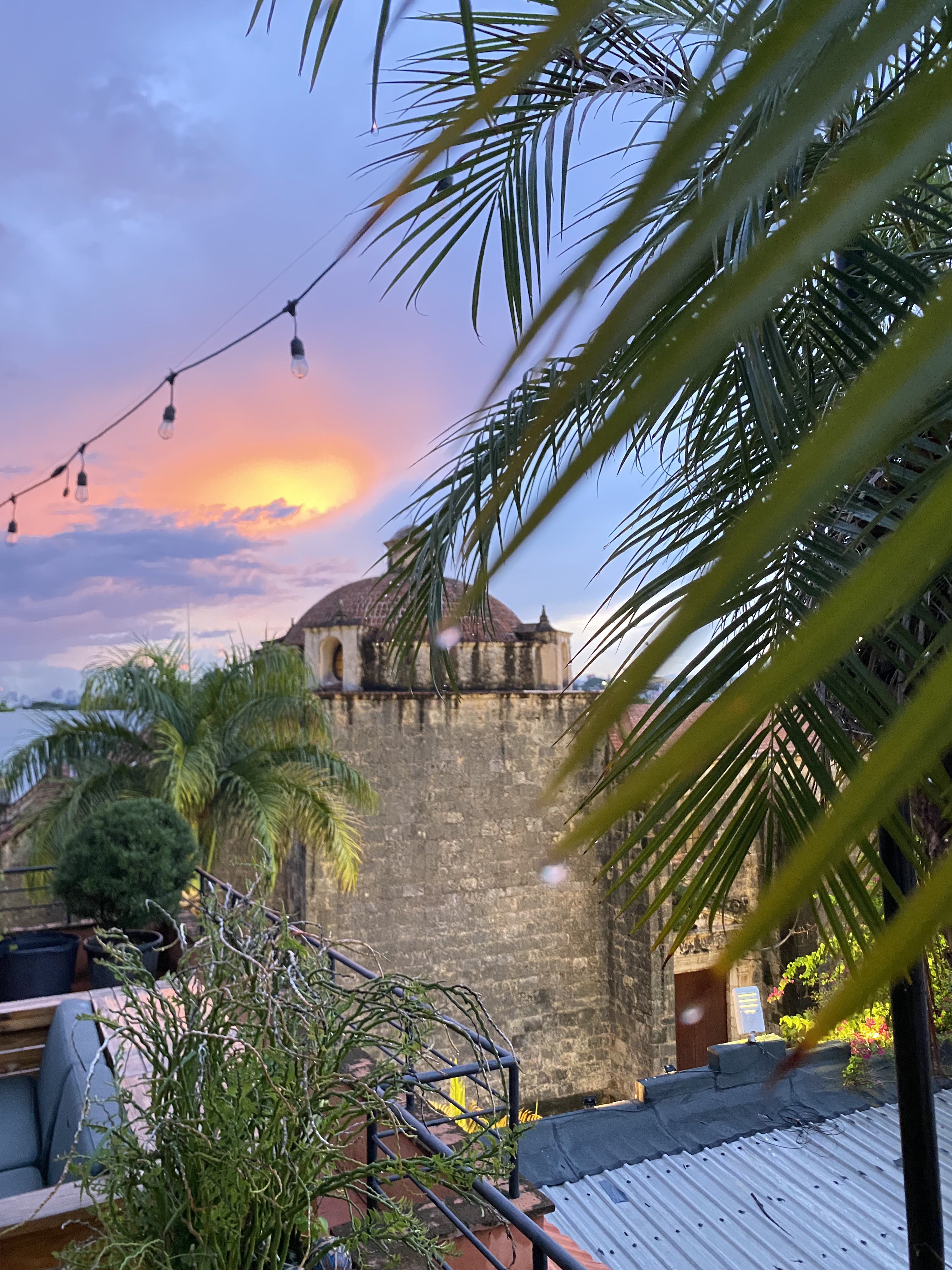 System.Collections.Generic.List`1[BluePillow.Application.SearchEngine.Dto.PhotoDto]?.ElementAt(0)?.Caption