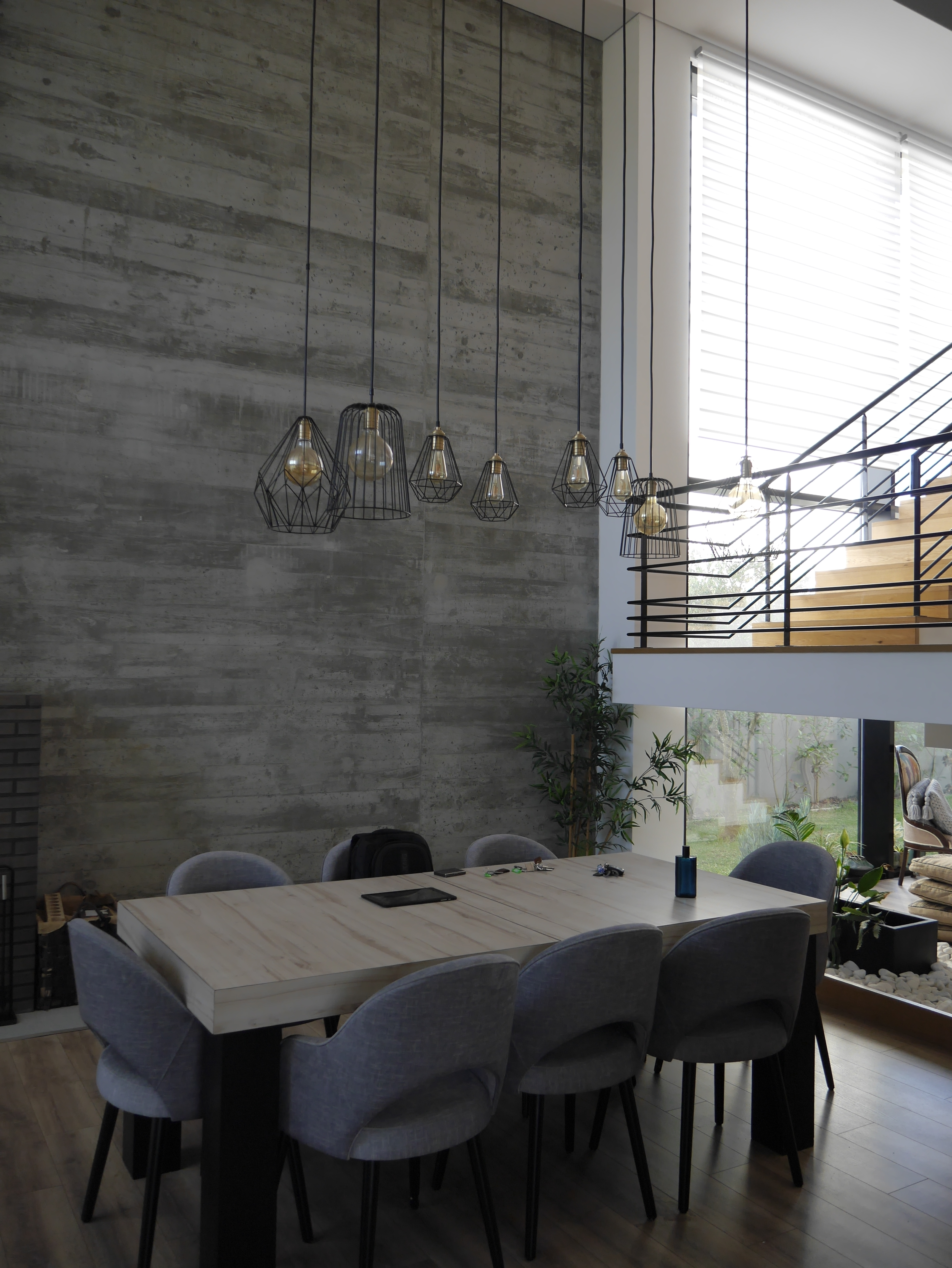 System.Collections.Generic.List`1[BluePillow.Application.SearchEngine.Dto.PhotoDto]?.ElementAt(3)?.Caption