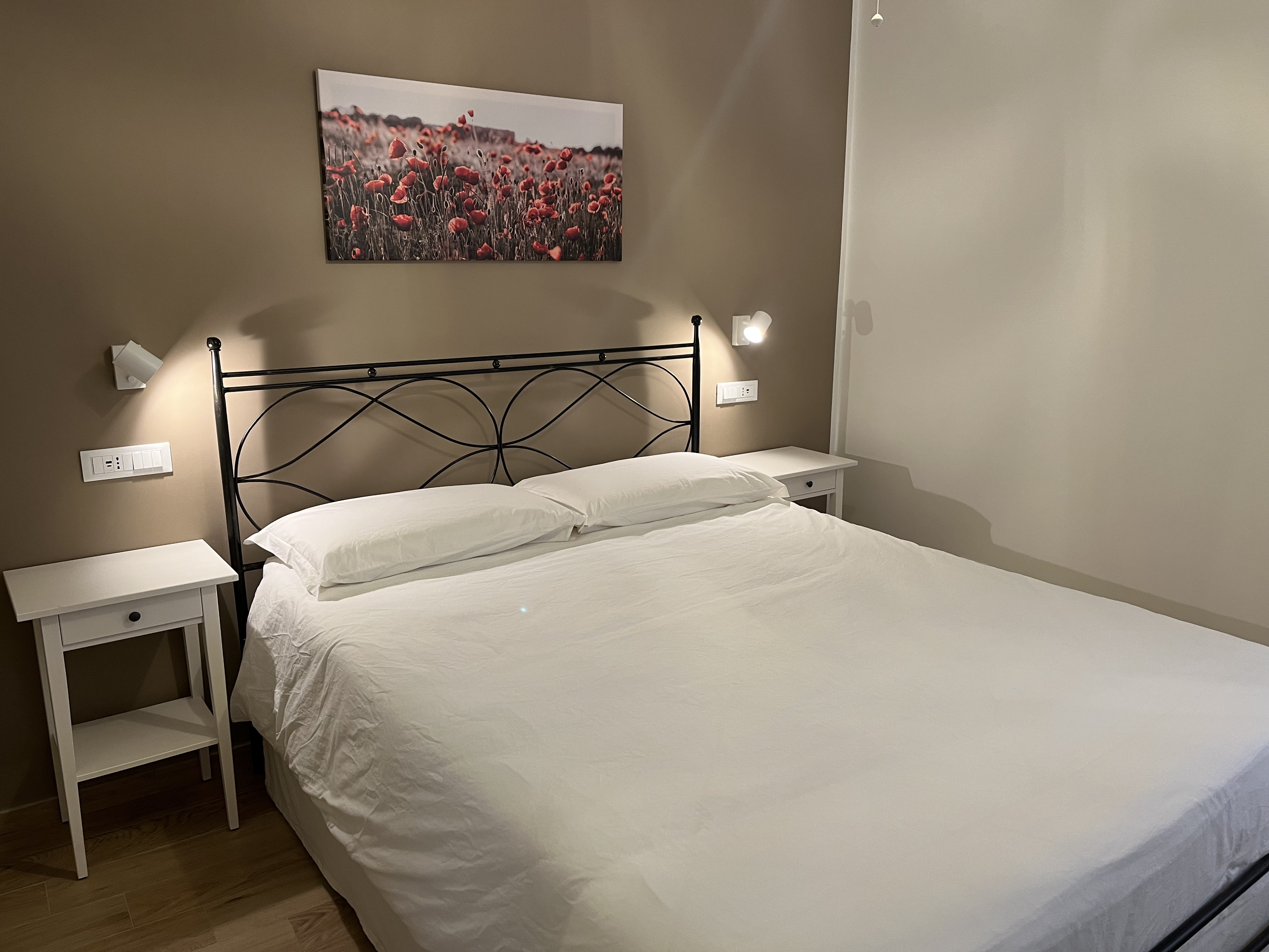 System.Collections.Generic.List`1[BluePillow.Application.SearchEngine.Dto.PhotoDto]?.ElementAt(2)?.Caption