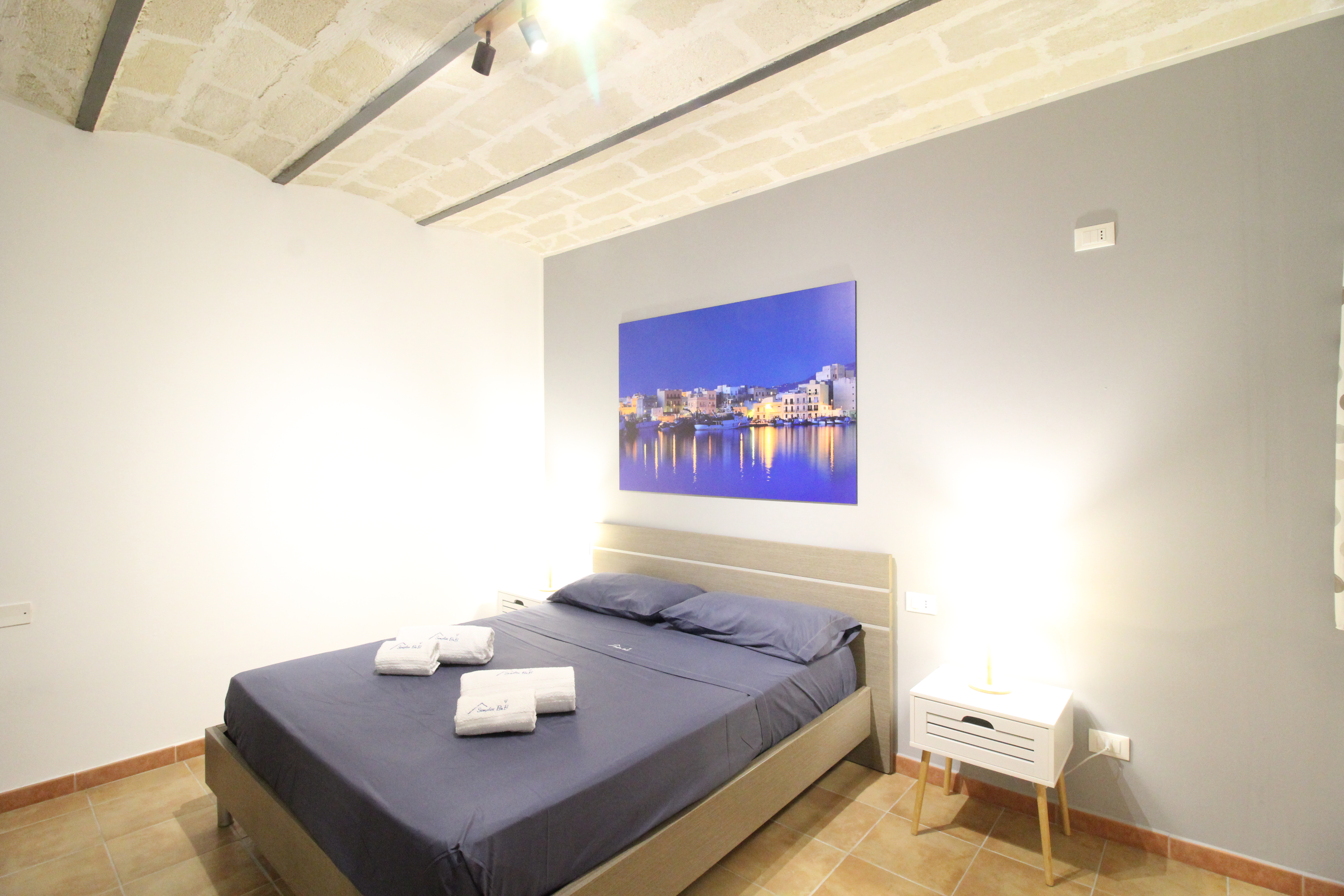 System.Collections.Generic.List`1[BluePillow.Application.SearchEngine.Dto.PhotoDto]?.ElementAt(0)?.Caption