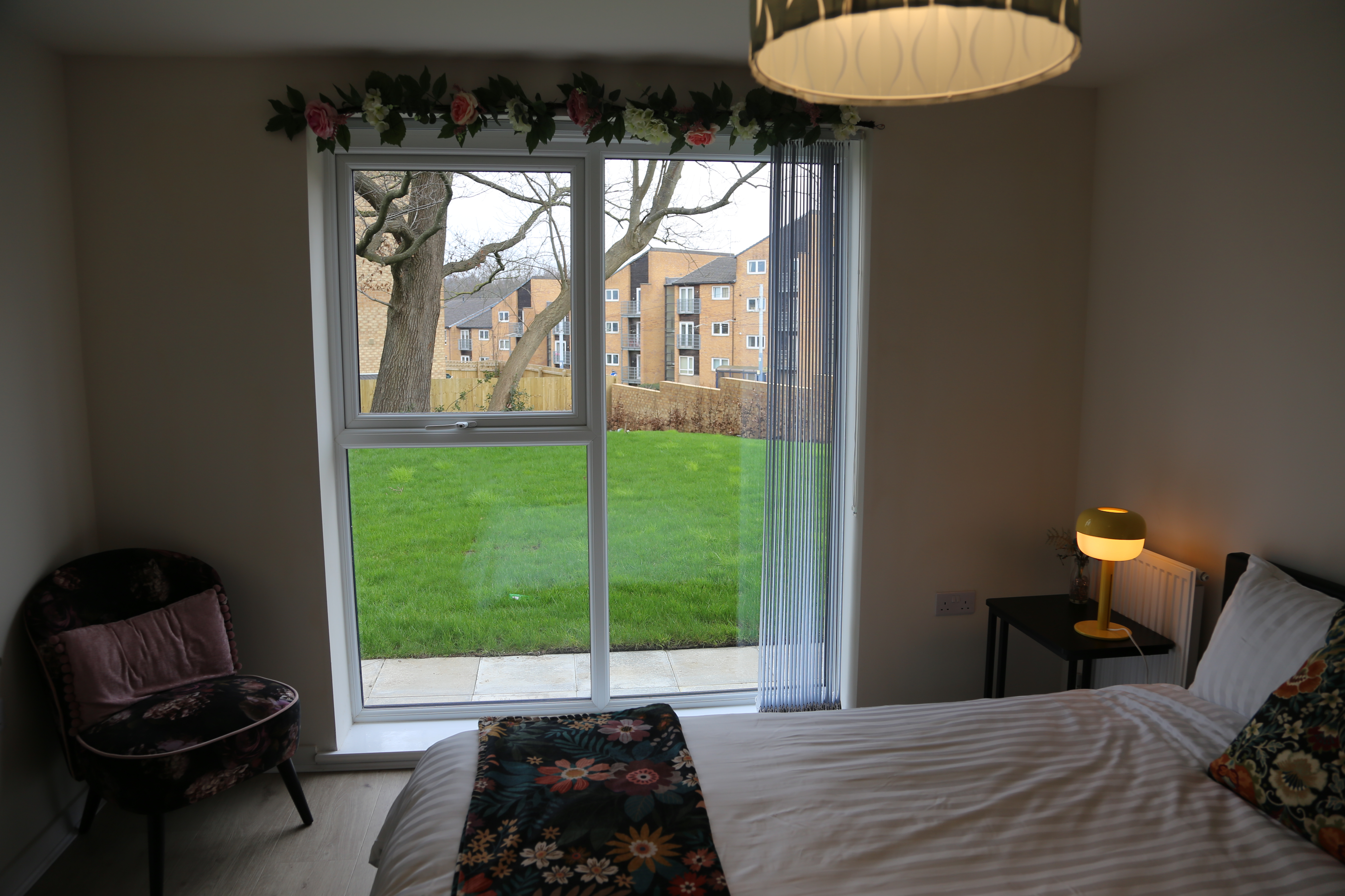 System.Collections.Generic.List`1[BluePillow.Application.SearchEngine.Dto.PhotoDto]?.ElementAt(2)?.Caption