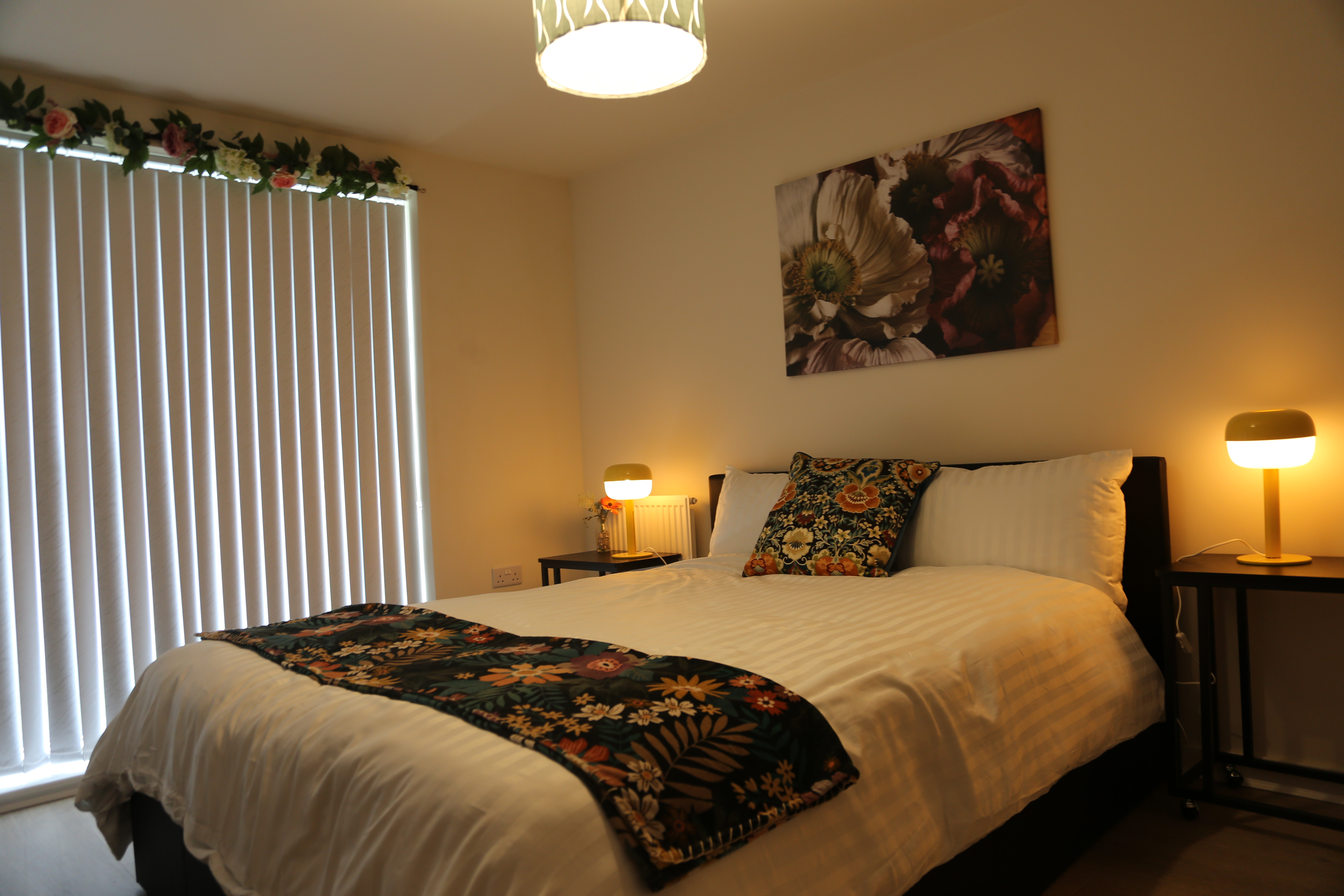 System.Collections.Generic.List`1[BluePillow.Application.SearchEngine.Dto.PhotoDto]?.ElementAt(3)?.Caption