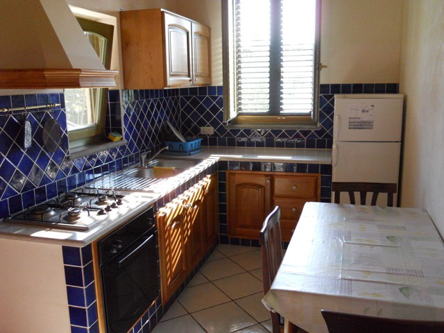 System.Collections.Generic.List`1[BluePillow.Application.SearchEngine.Dto.PhotoDto]?.ElementAt(0)?.Caption