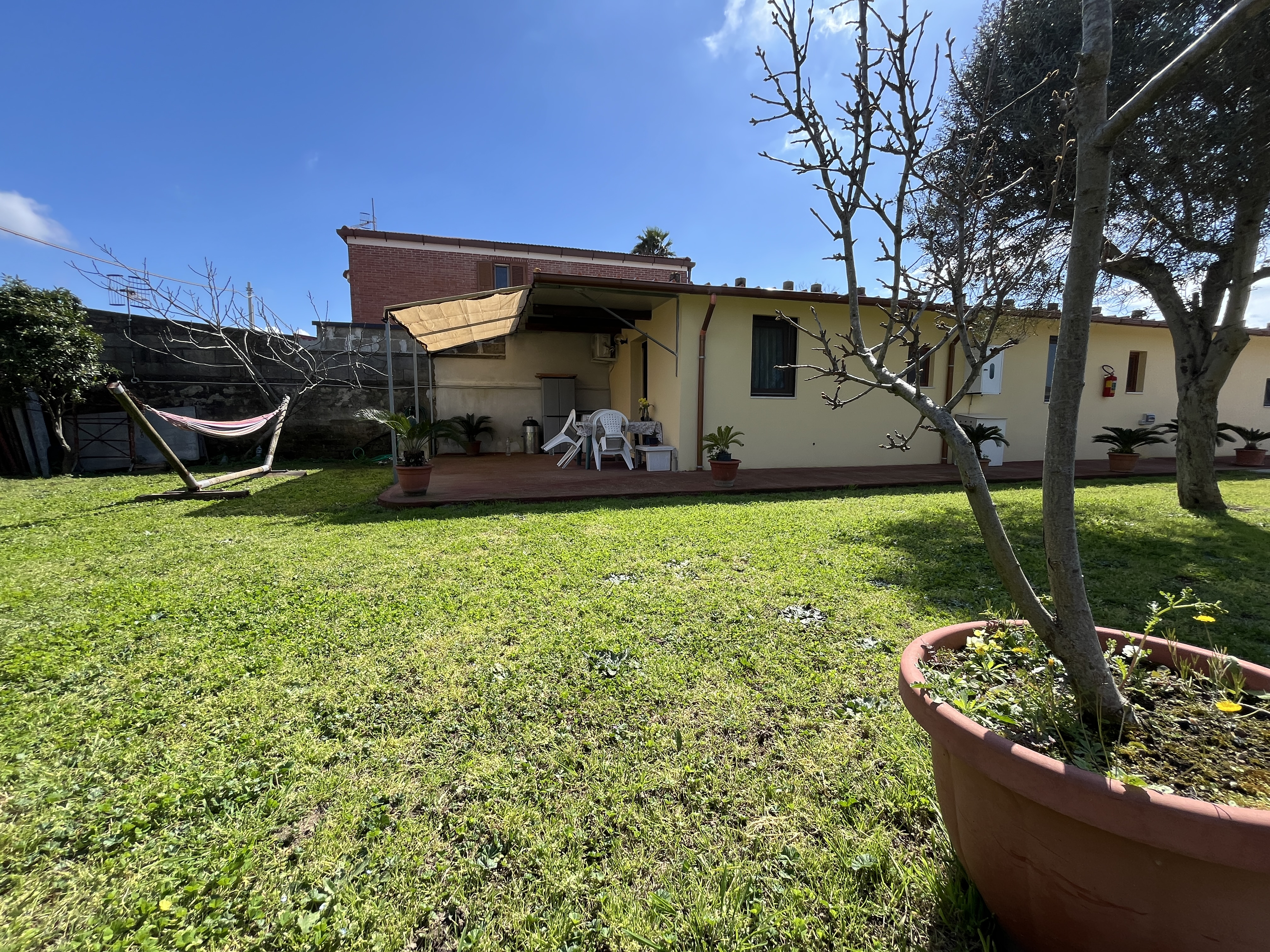 System.Collections.Generic.List`1[BluePillow.Application.SearchEngine.Dto.PhotoDto]?.ElementAt(1)?.Caption