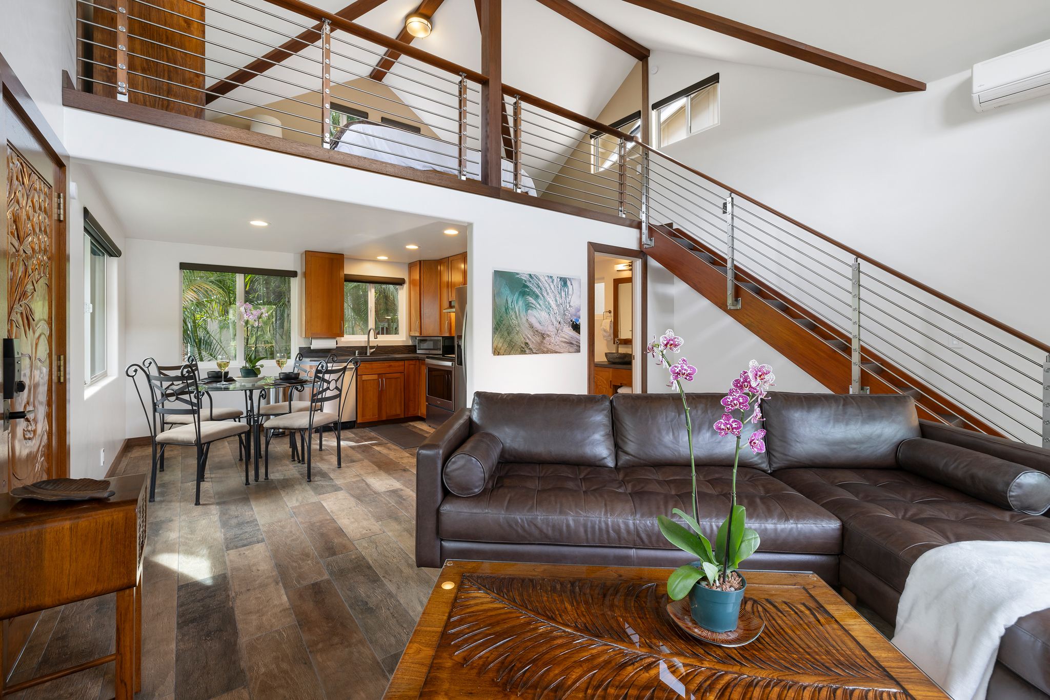 System.Collections.Generic.List`1[BluePillow.Application.SearchEngine.Dto.PhotoDto]?.ElementAt(0)?.Caption