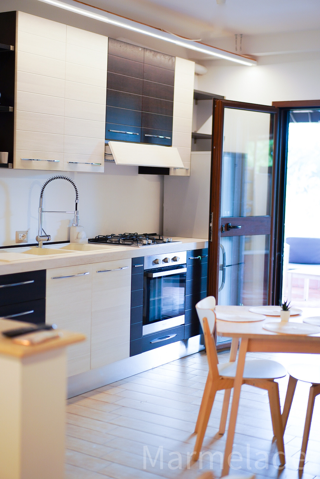 System.Collections.Generic.List`1[BluePillow.Application.SearchEngine.Dto.PhotoDto]?.ElementAt(2)?.Caption