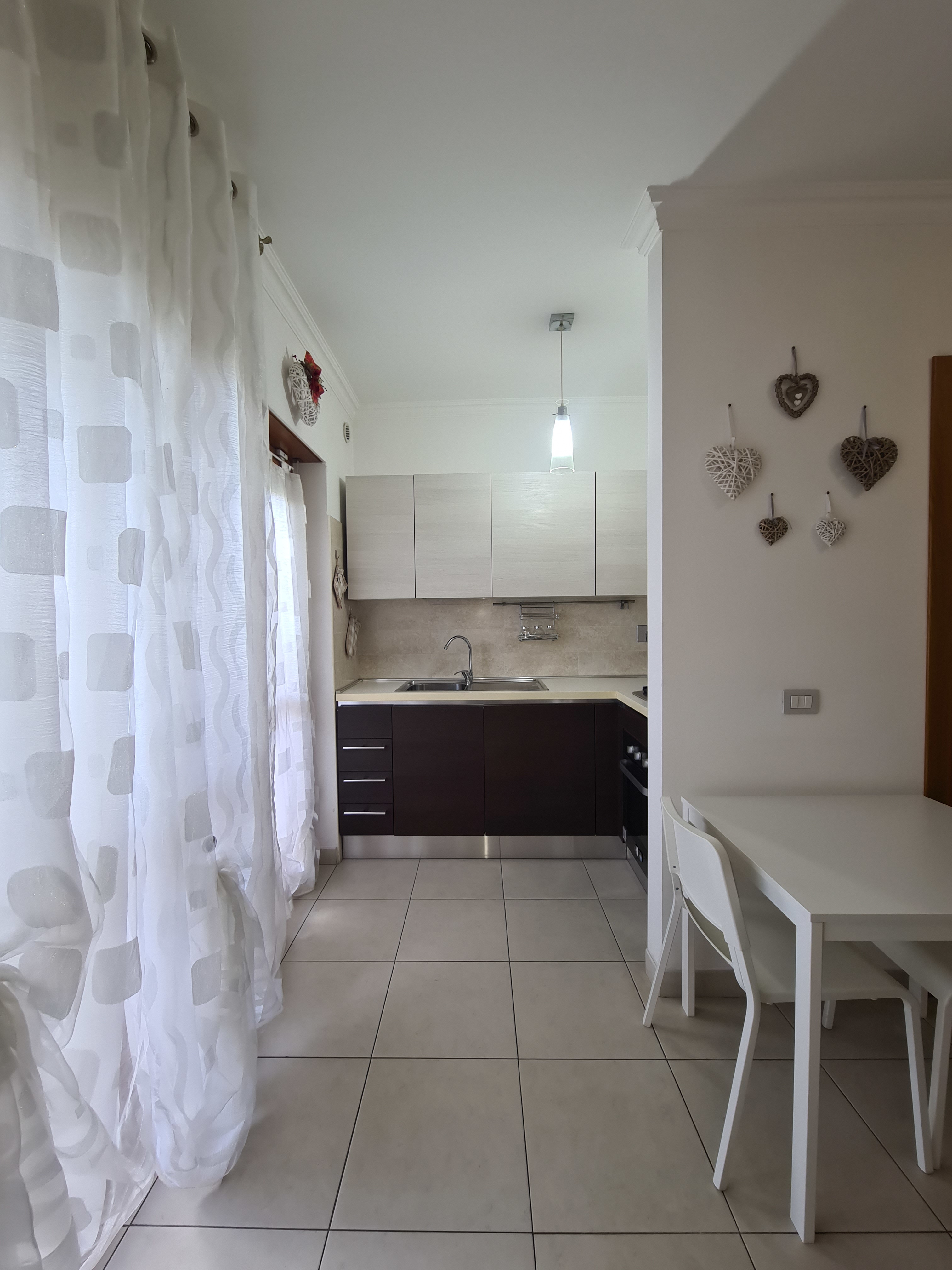 System.Collections.Generic.List`1[BluePillow.Application.SearchEngine.Dto.PhotoDto]?.ElementAt(3)?.Caption