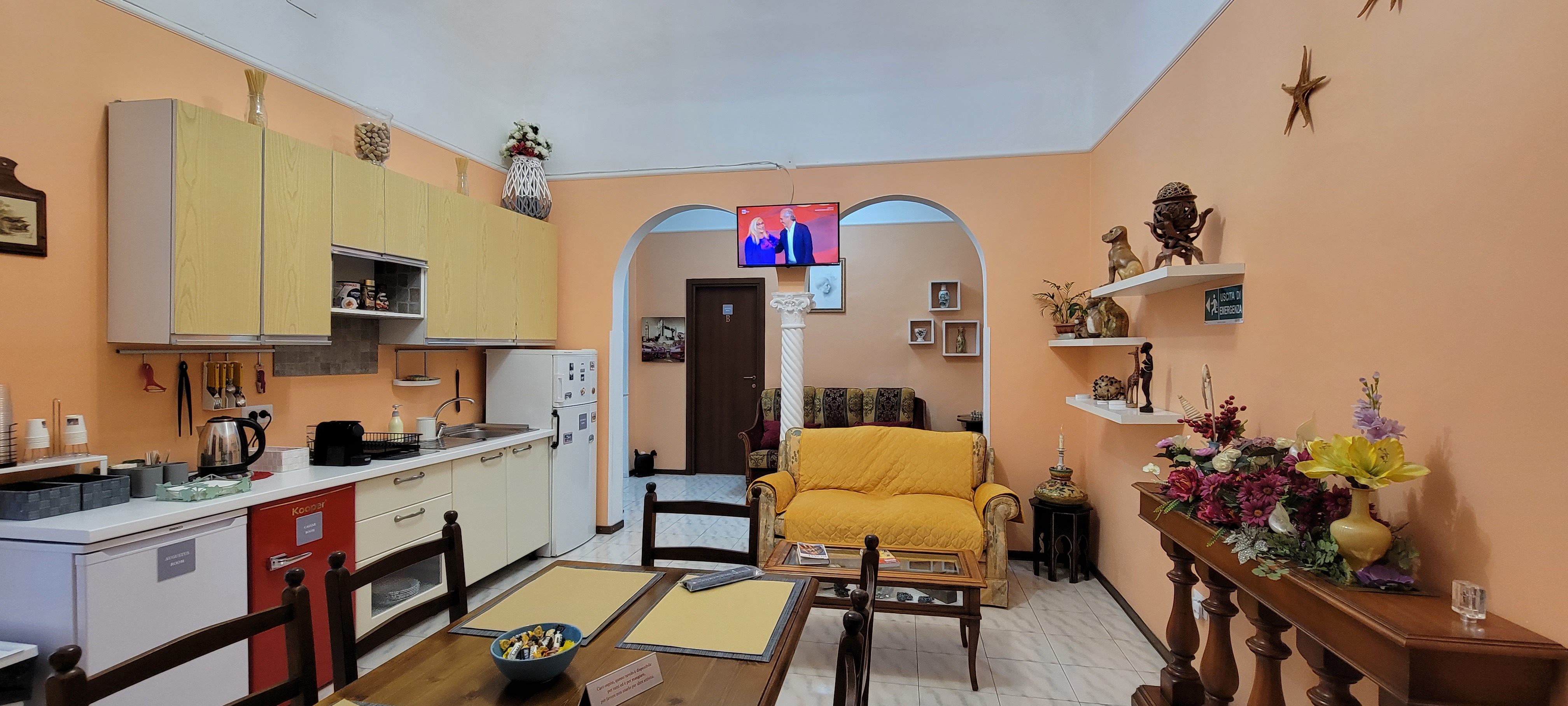 System.Collections.Generic.List`1[BluePillow.Application.SearchEngine.Dto.PhotoDto]?.ElementAt(1)?.Caption