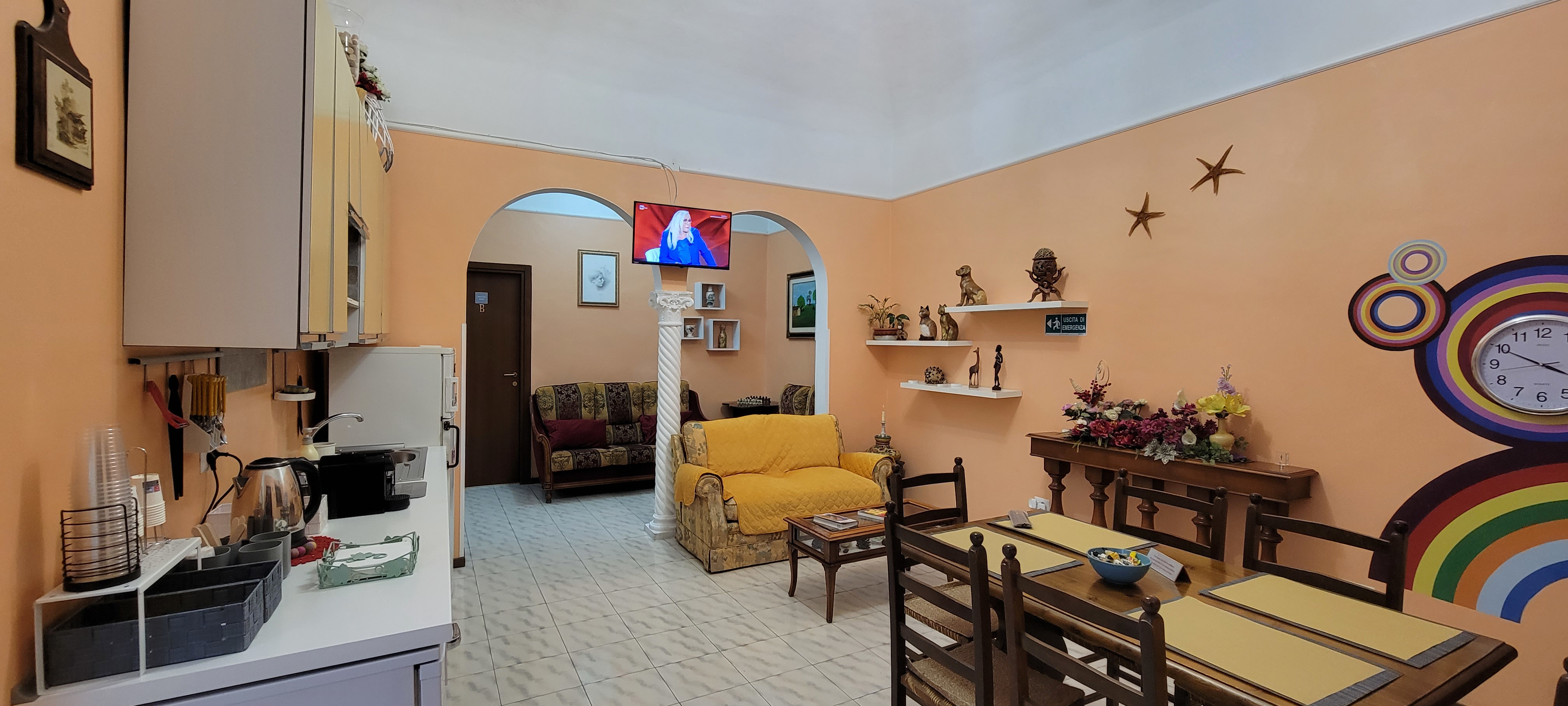 System.Collections.Generic.List`1[BluePillow.Application.SearchEngine.Dto.PhotoDto]?.ElementAt(2)?.Caption