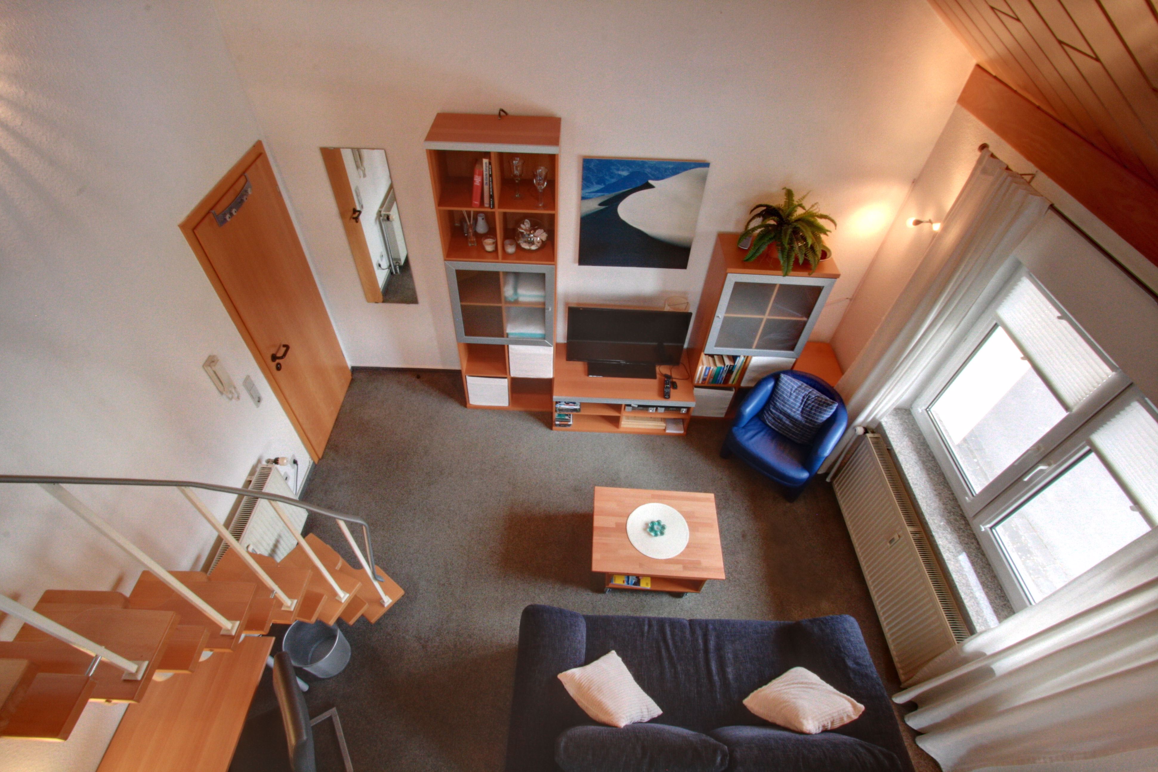 System.Collections.Generic.List`1[BluePillow.Application.SearchEngine.Dto.PhotoDto]?.ElementAt(2)?.Caption