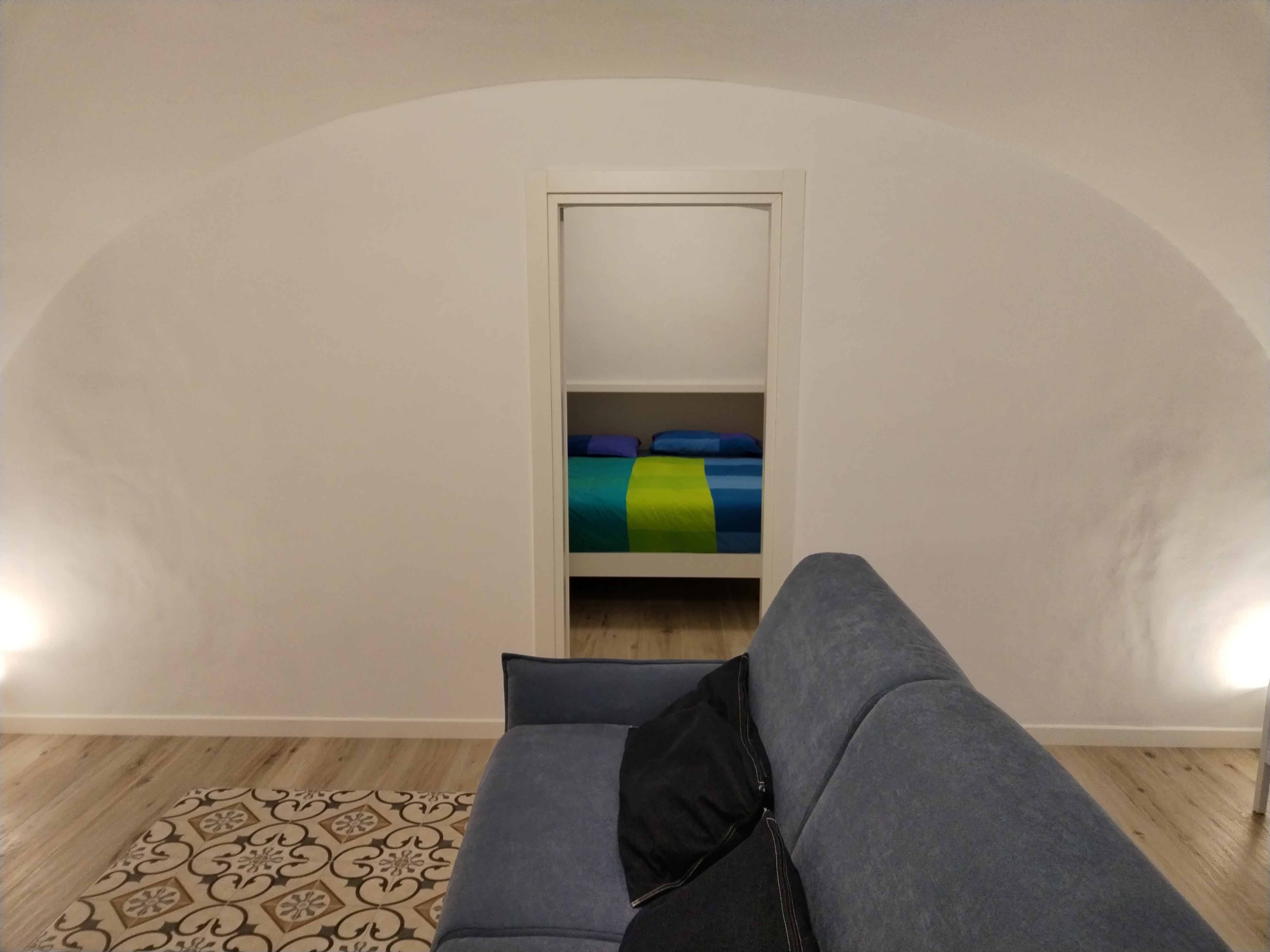 System.Collections.Generic.List`1[BluePillow.Application.SearchEngine.Dto.PhotoDto]?.ElementAt(3)?.Caption