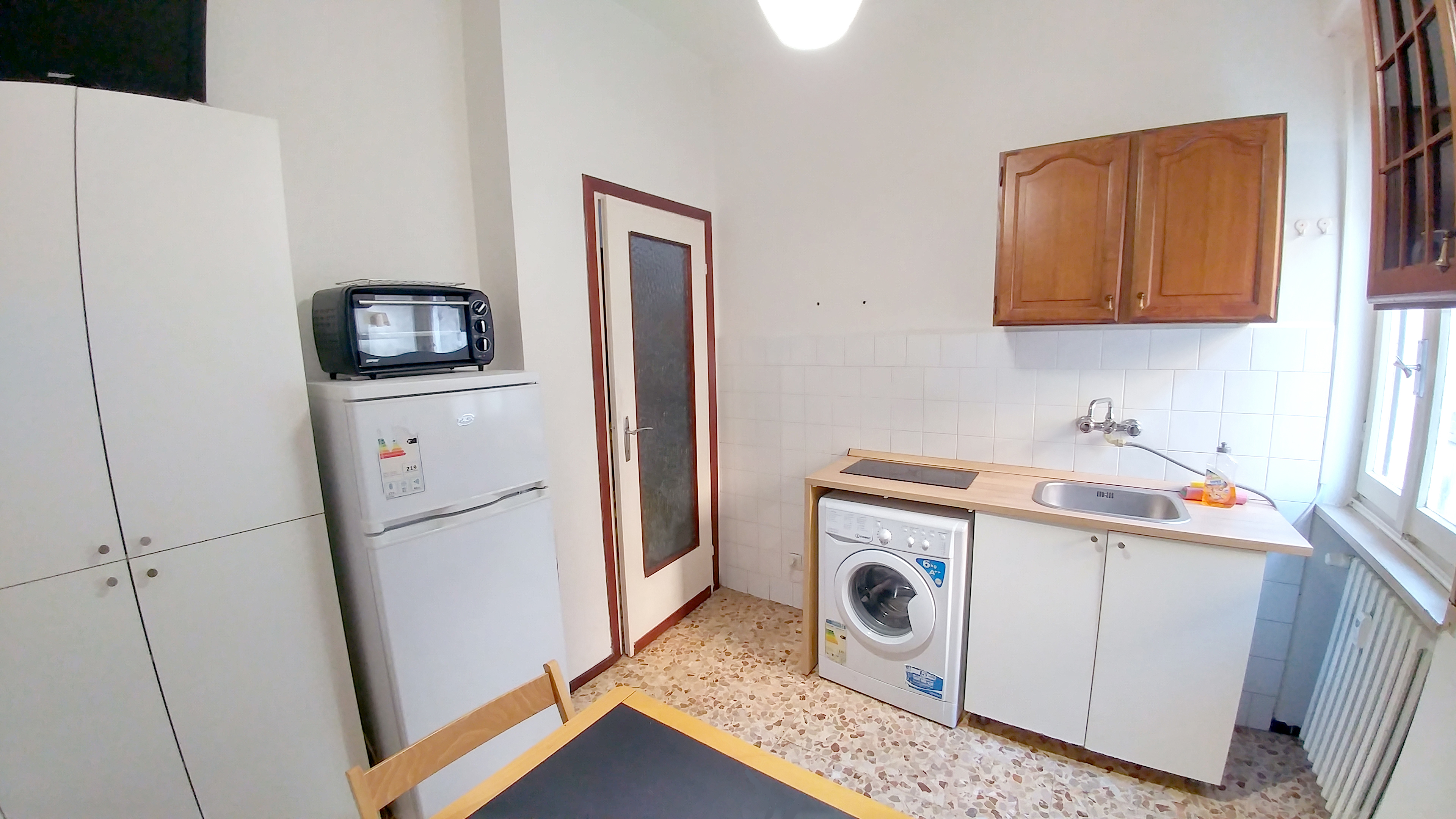 System.Collections.Generic.List`1[BluePillow.Application.SearchEngine.Dto.PhotoDto]?.ElementAt(1)?.Caption