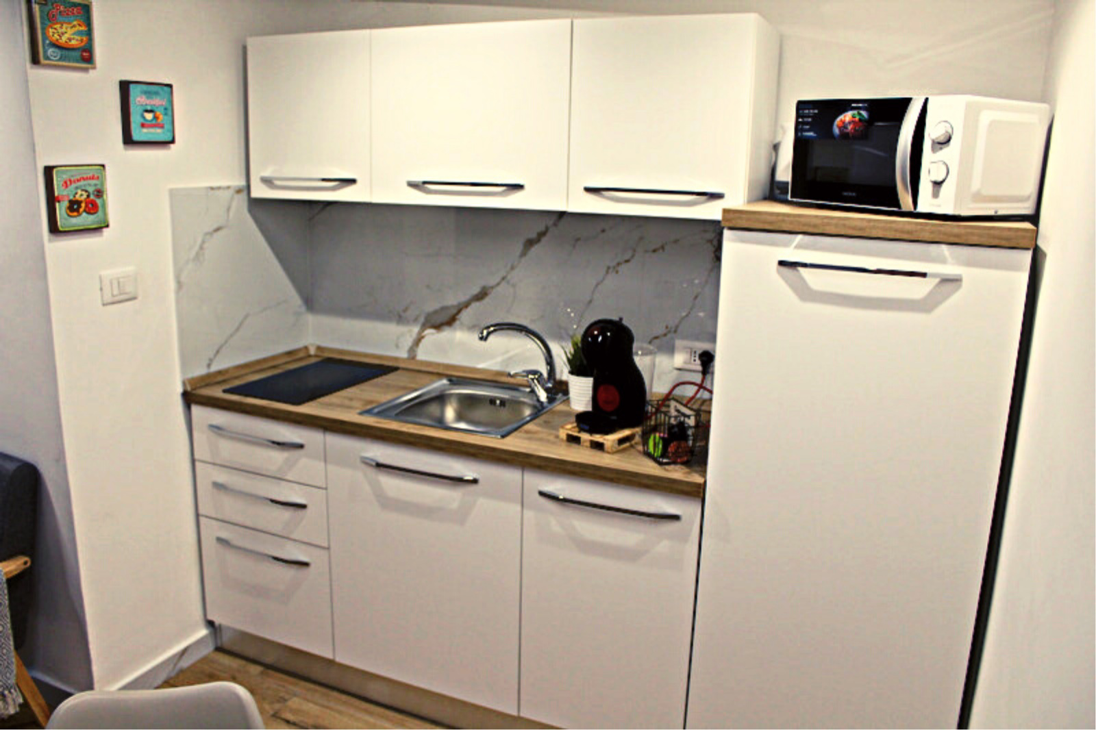 System.Collections.Generic.List`1[BluePillow.Application.SearchEngine.Dto.PhotoDto]?.ElementAt(1)?.Caption