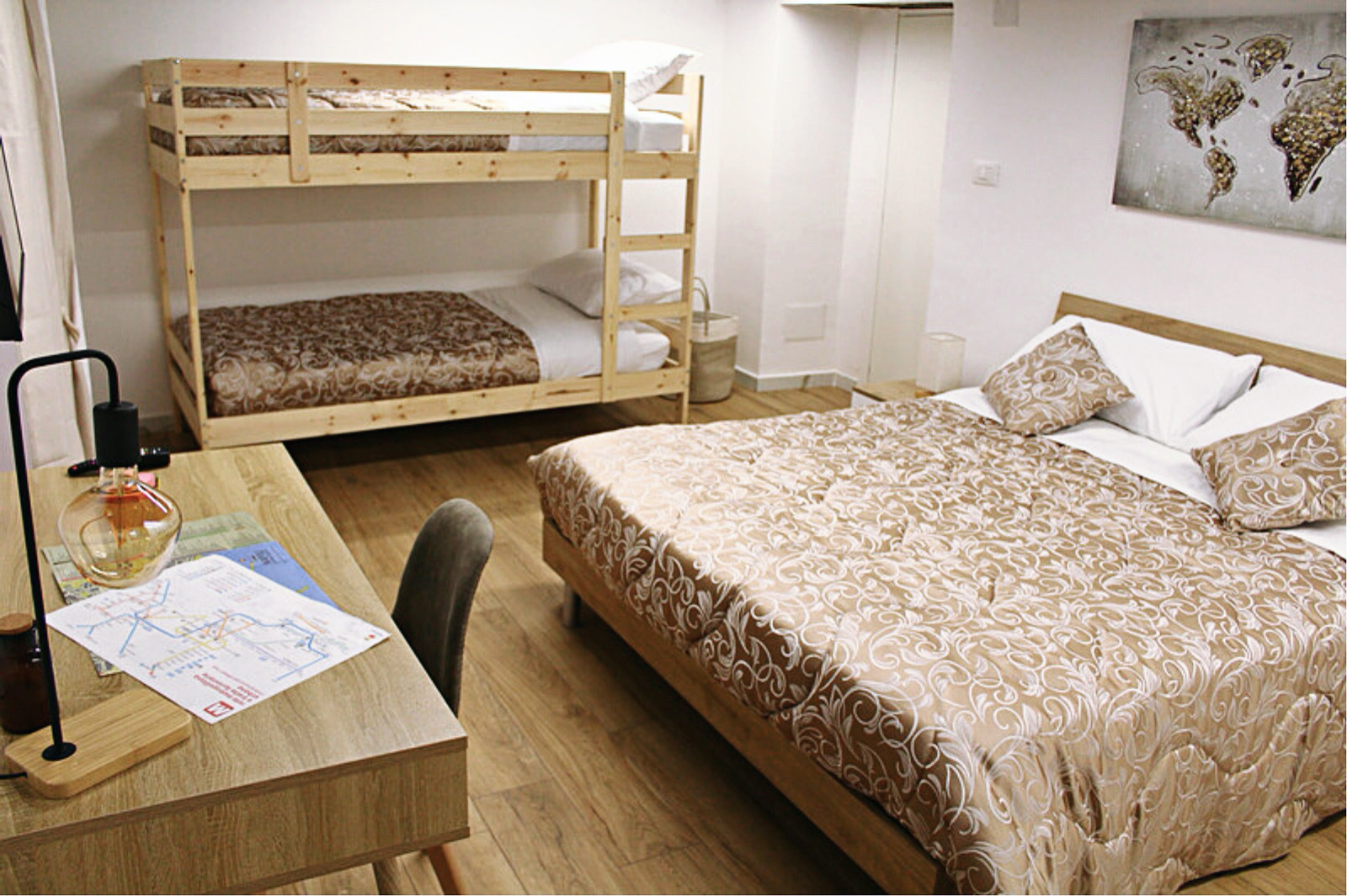 System.Collections.Generic.List`1[BluePillow.Application.SearchEngine.Dto.PhotoDto]?.ElementAt(2)?.Caption