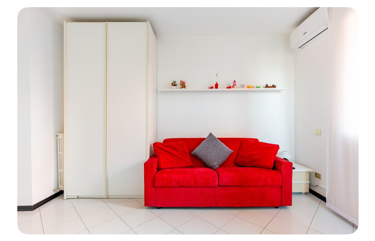 System.Collections.Generic.List`1[BluePillow.Application.SearchEngine.Dto.PhotoDto]?.ElementAt(3)?.Caption