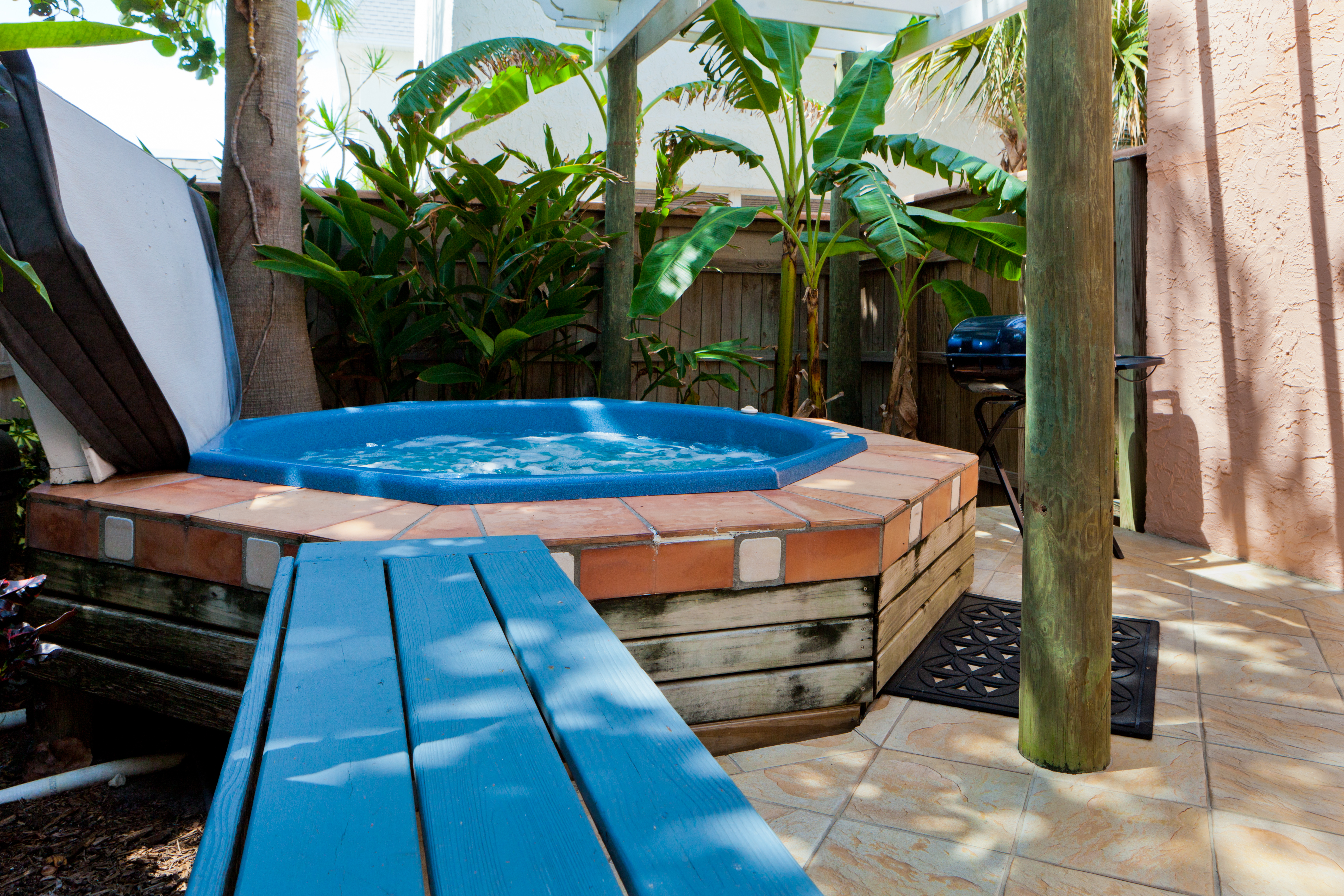 System.Collections.Generic.List`1[BluePillow.Application.SearchEngine.Dto.PhotoDto]?.ElementAt(1)?.Caption