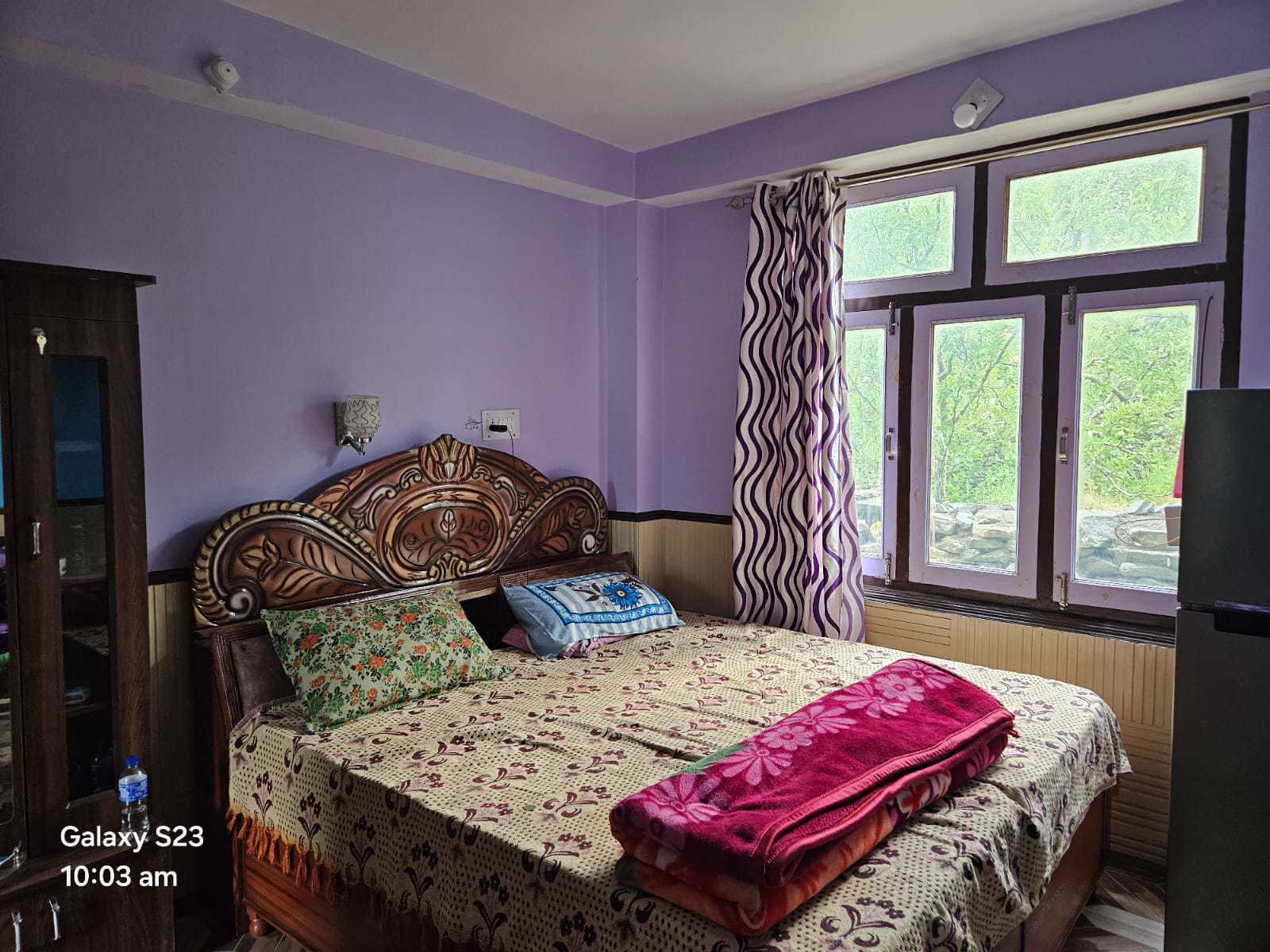 System.Collections.Generic.List`1[BluePillow.Application.SearchEngine.Dto.PhotoDto]?.ElementAt(2)?.Caption