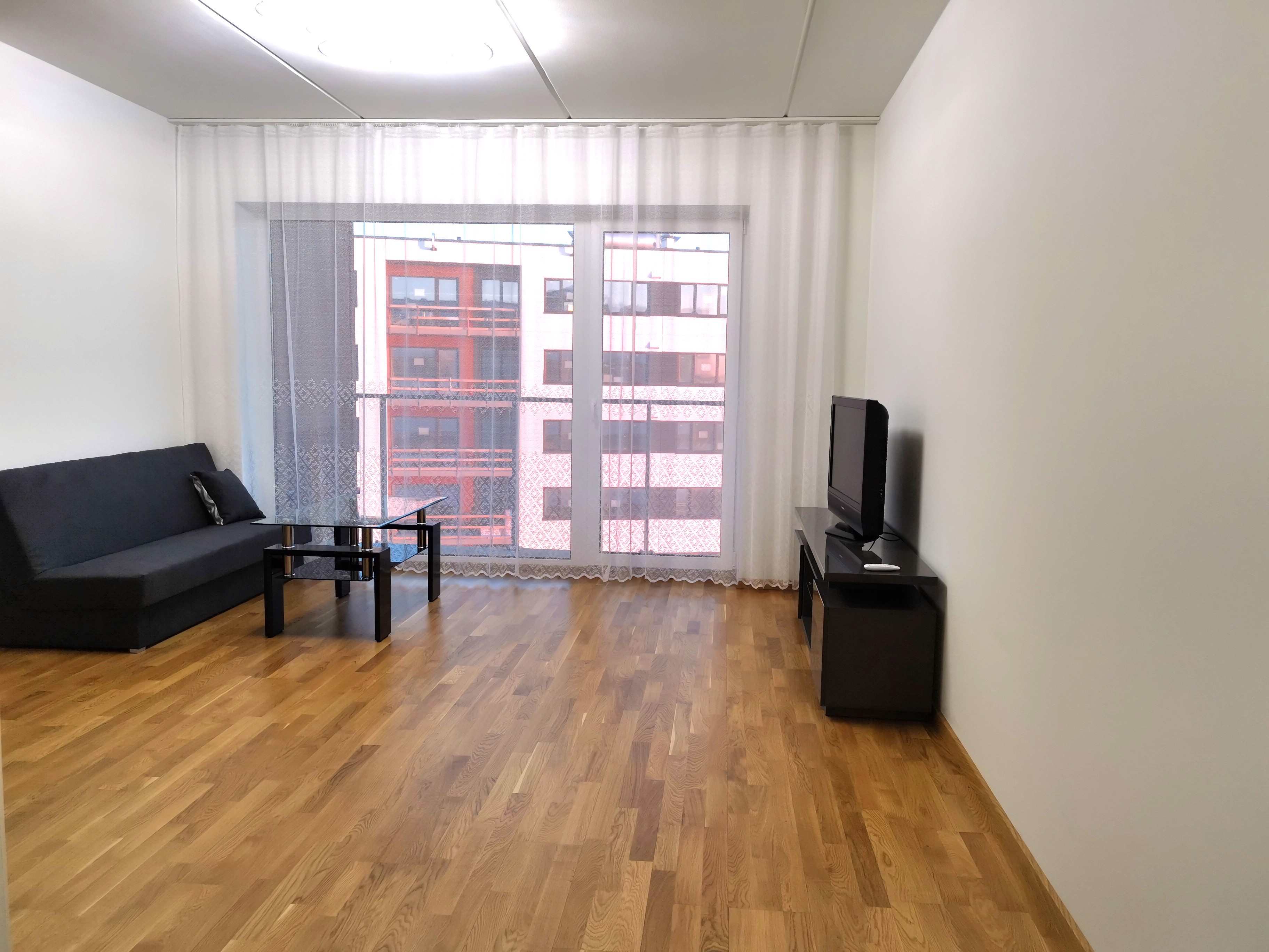 System.Collections.Generic.List`1[BluePillow.Application.SearchEngine.Dto.PhotoDto]?.ElementAt(1)?.Caption