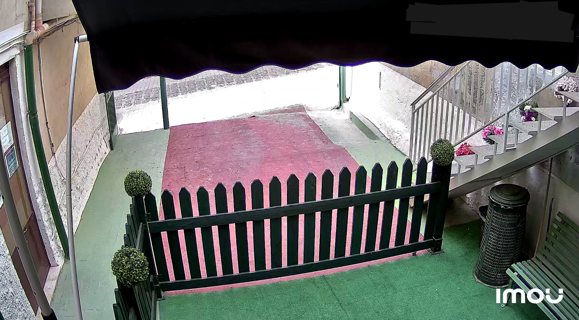 System.Collections.Generic.List`1[BluePillow.Application.SearchEngine.Dto.PhotoDto]?.ElementAt(0)?.Caption