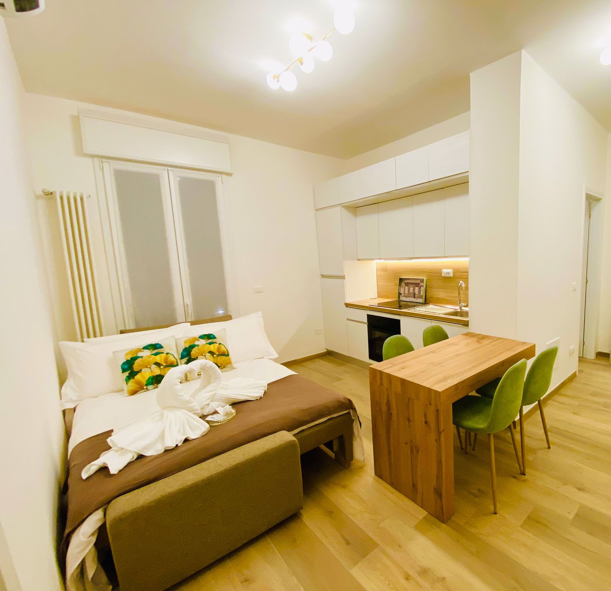 System.Collections.Generic.List`1[BluePillow.Application.SearchEngine.Dto.PhotoDto]?.ElementAt(2)?.Caption