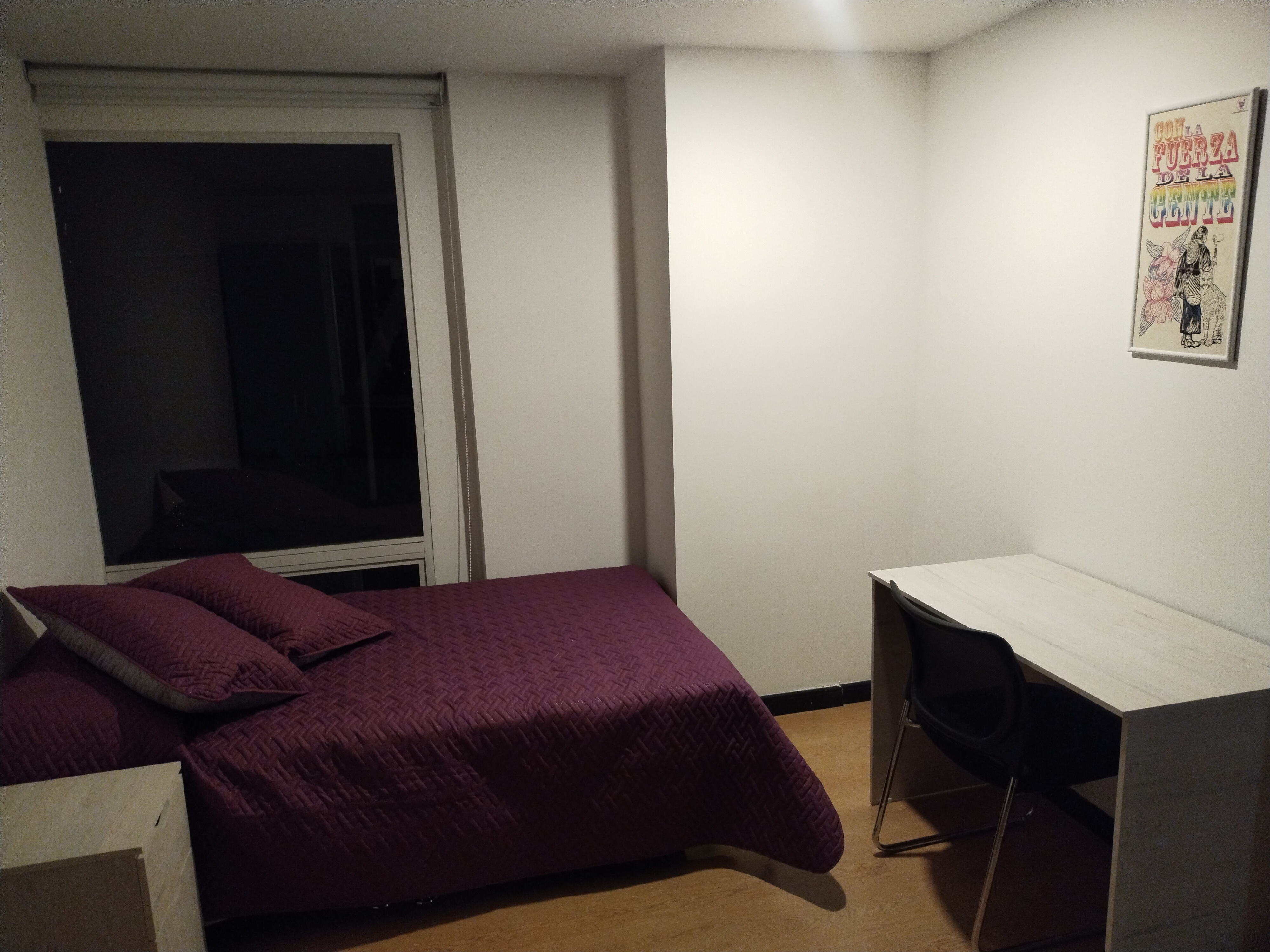 System.Collections.Generic.List`1[BluePillow.Application.SearchEngine.Dto.PhotoDto]?.ElementAt(3)?.Caption