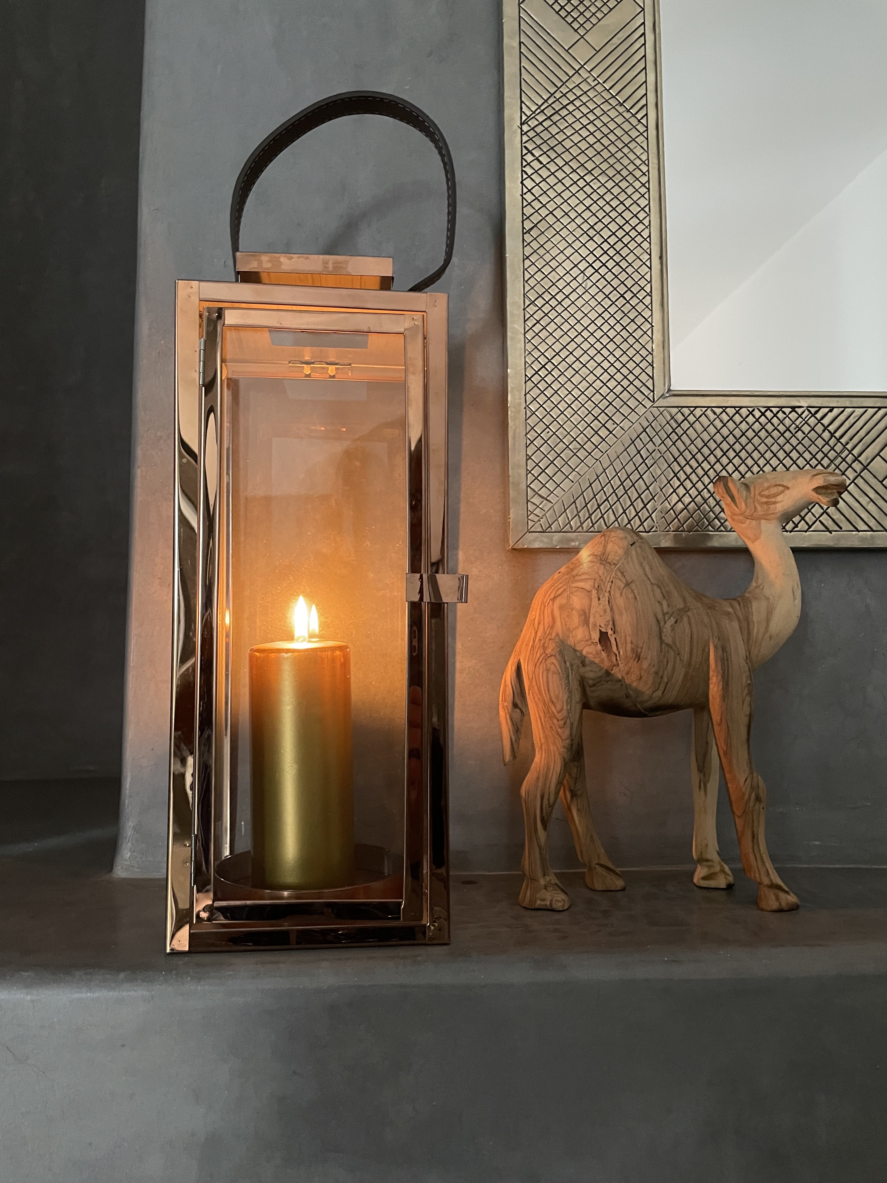 System.Collections.Generic.List`1[BluePillow.Application.SearchEngine.Dto.PhotoDto]?.ElementAt(1)?.Caption