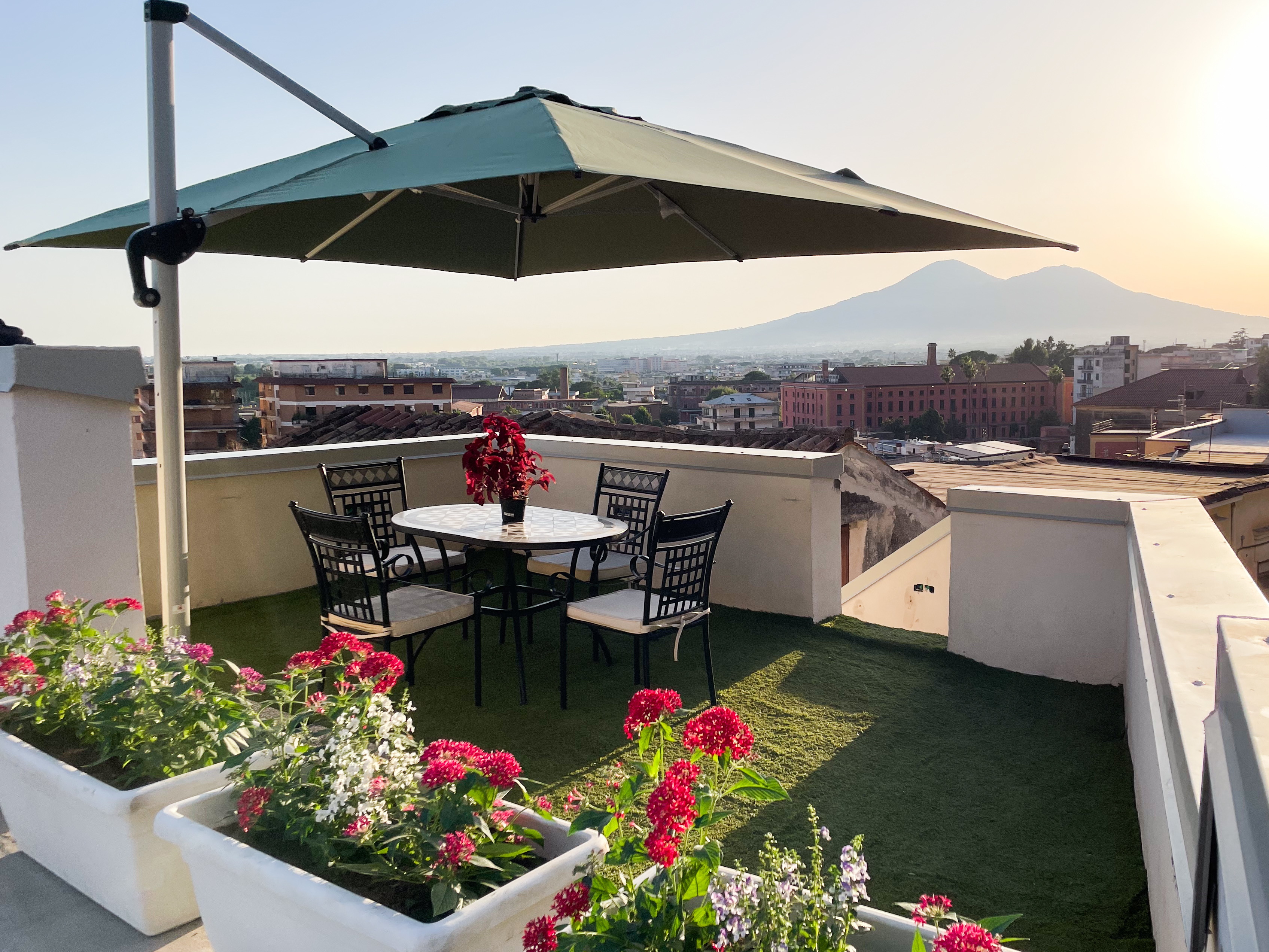 System.Collections.Generic.List`1[BluePillow.Application.SearchEngine.Dto.PhotoDto]?.ElementAt(0)?.Caption