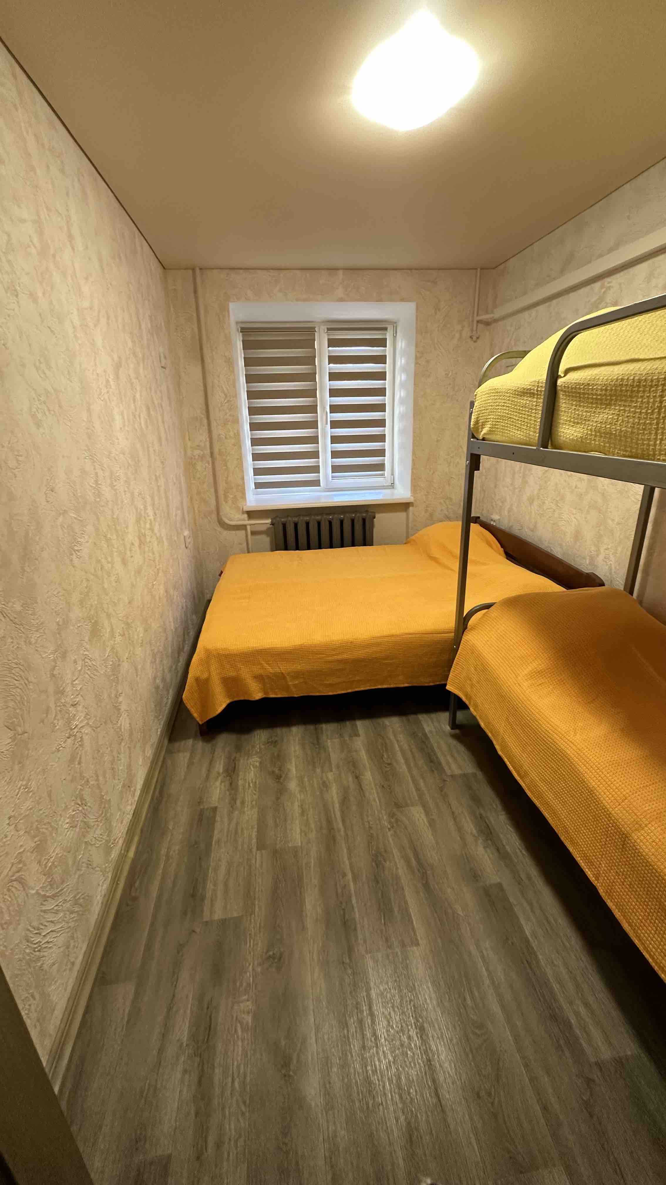 System.Collections.Generic.List`1[BluePillow.Application.SearchEngine.Dto.PhotoDto]?.ElementAt(3)?.Caption