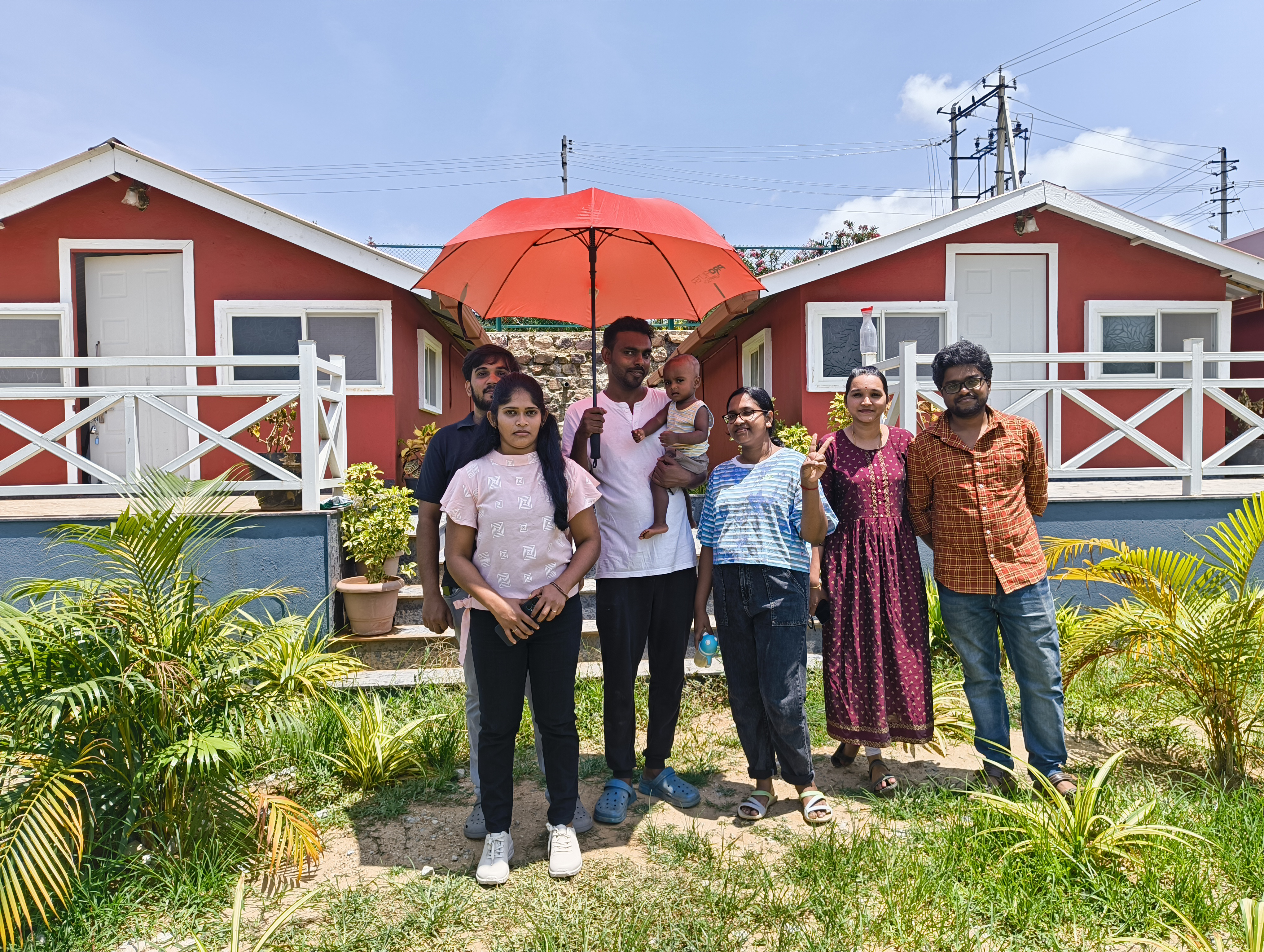 System.Collections.Generic.List`1[BluePillow.Application.SearchEngine.Dto.PhotoDto]?.ElementAt(1)?.Caption