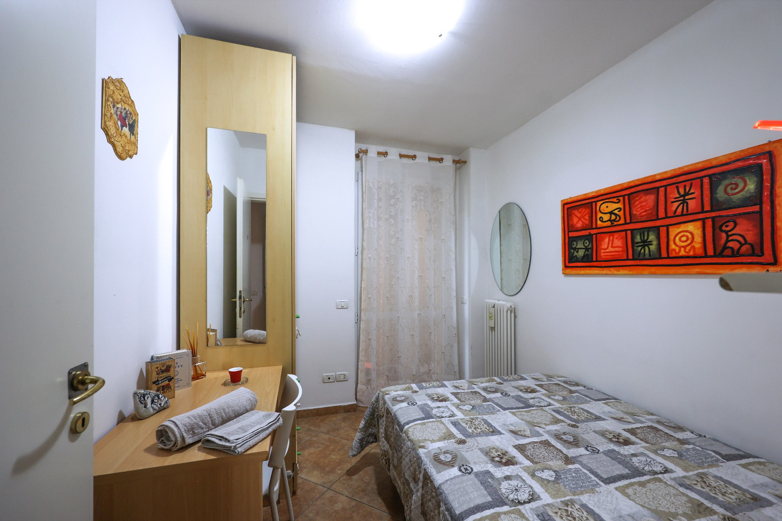 System.Collections.Generic.List`1[BluePillow.Application.SearchEngine.Dto.PhotoDto]?.ElementAt(3)?.Caption