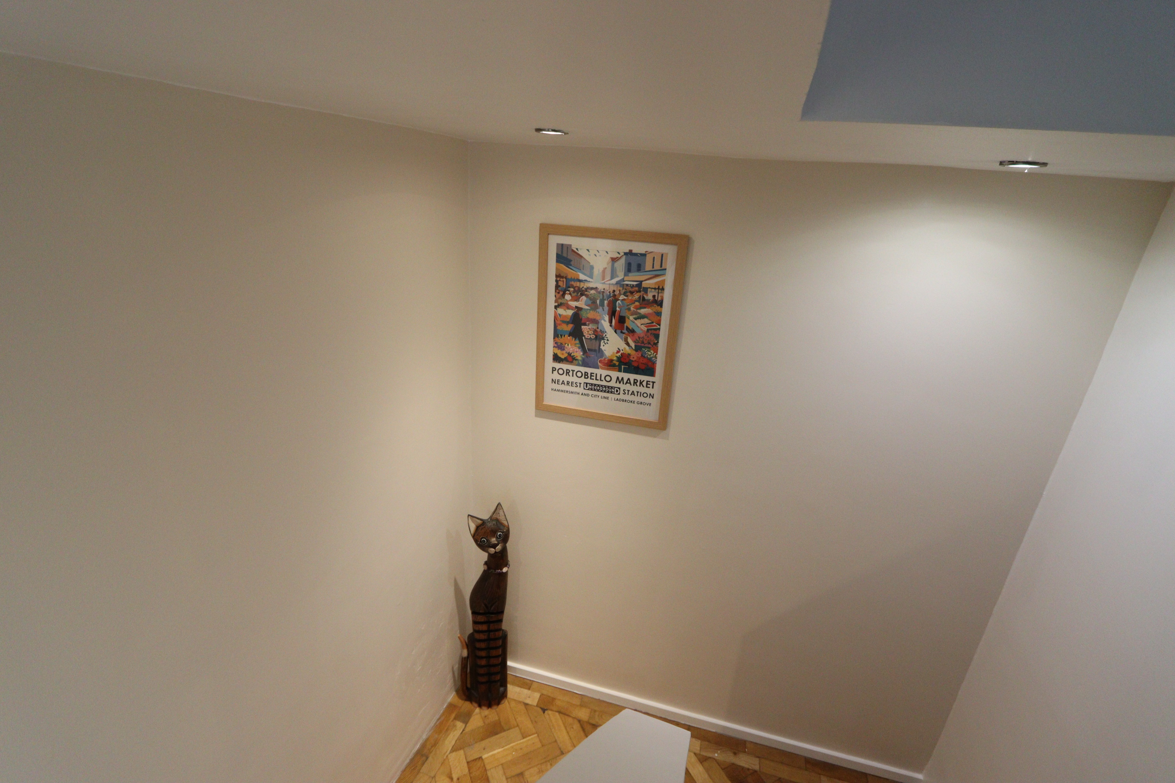 System.Collections.Generic.List`1[BluePillow.Application.SearchEngine.Dto.PhotoDto]?.ElementAt(2)?.Caption