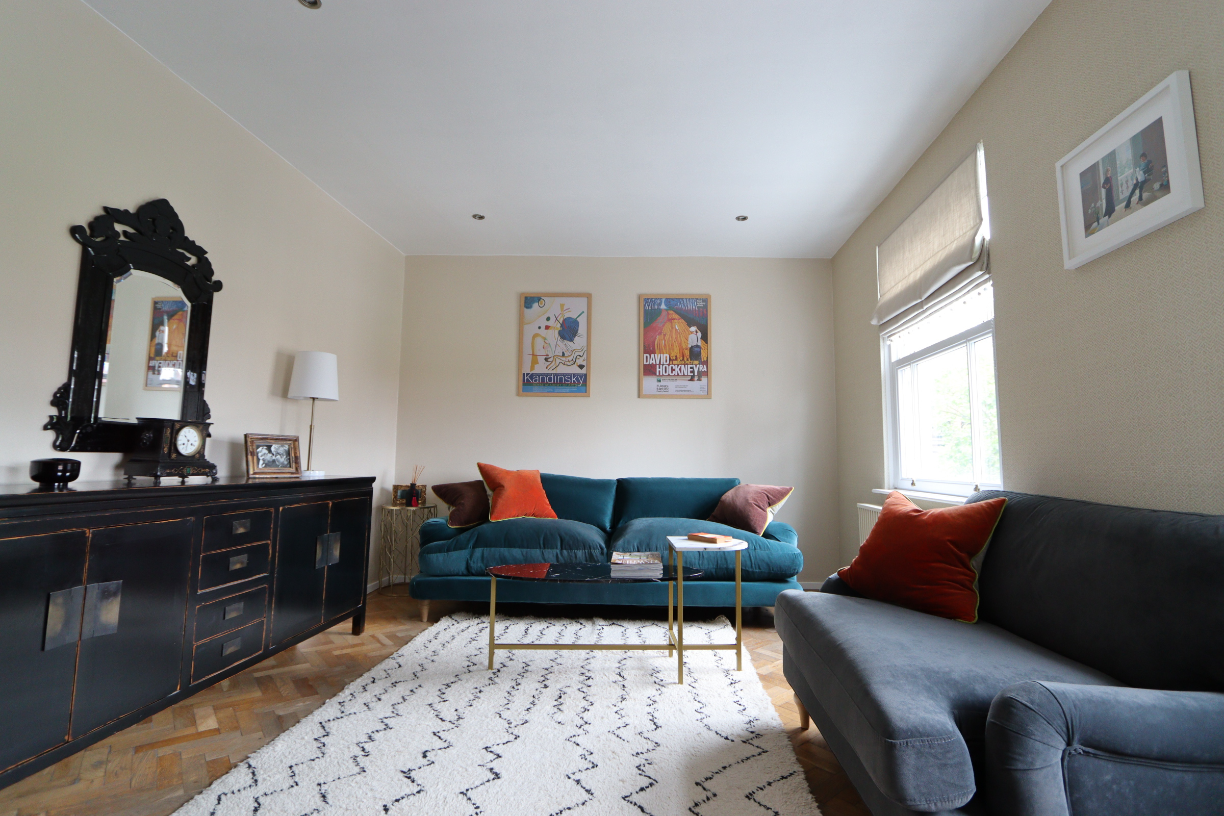 System.Collections.Generic.List`1[BluePillow.Application.SearchEngine.Dto.PhotoDto]?.ElementAt(0)?.Caption