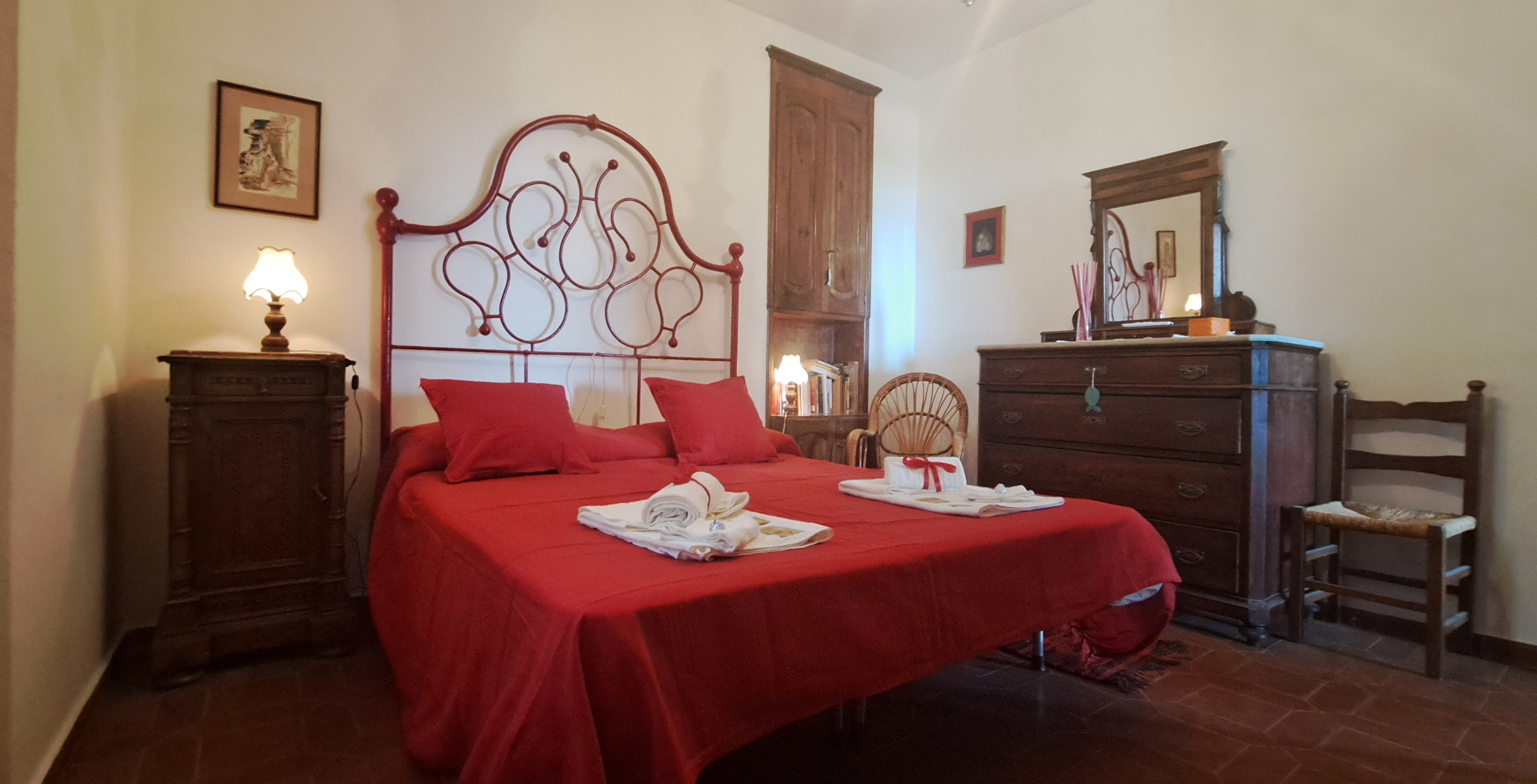 System.Collections.Generic.List`1[BluePillow.Application.SearchEngine.Dto.PhotoDto]?.ElementAt(0)?.Caption