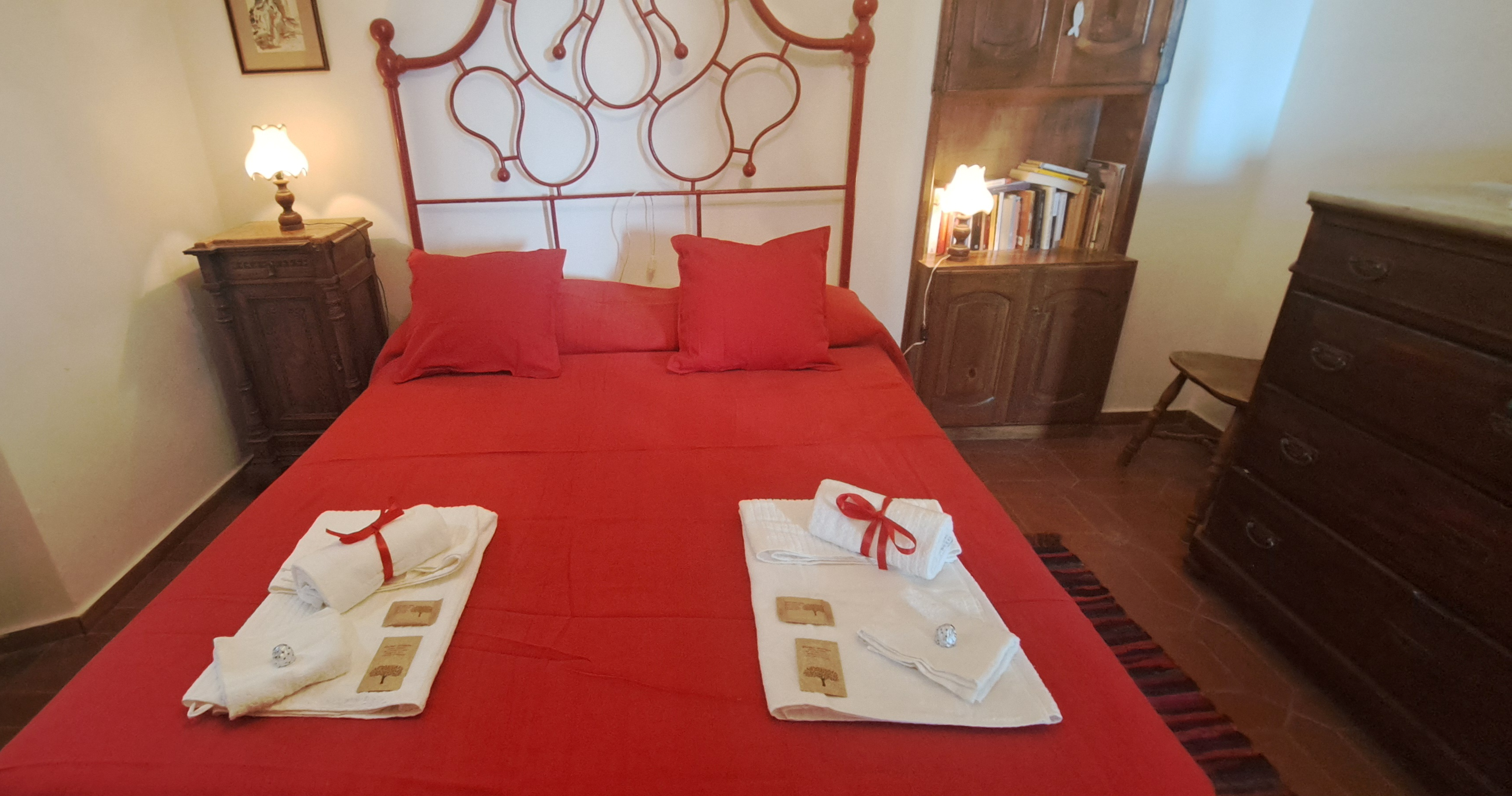 System.Collections.Generic.List`1[BluePillow.Application.SearchEngine.Dto.PhotoDto]?.ElementAt(2)?.Caption