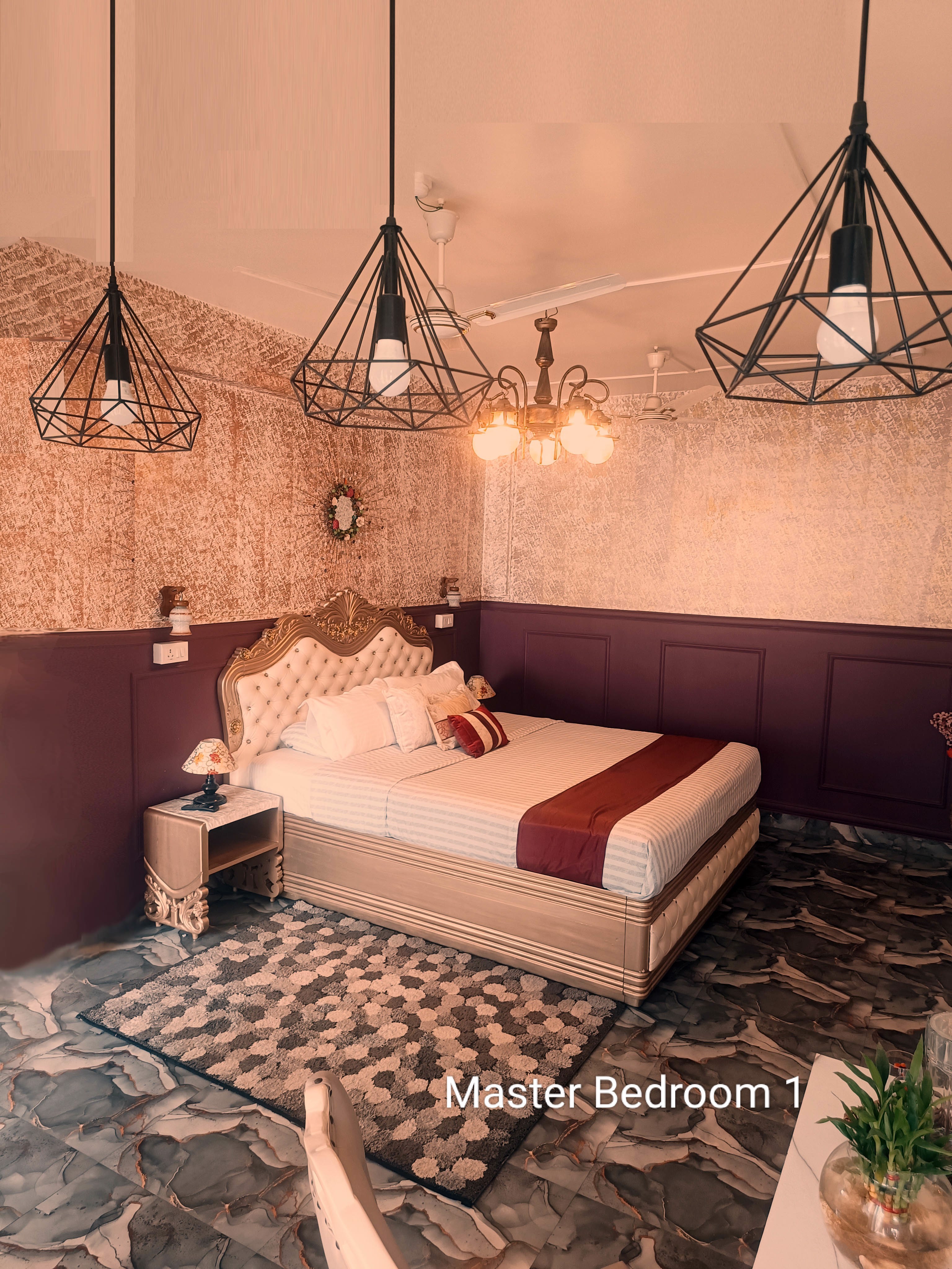 System.Collections.Generic.List`1[BluePillow.Application.SearchEngine.Dto.PhotoDto]?.ElementAt(0)?.Caption