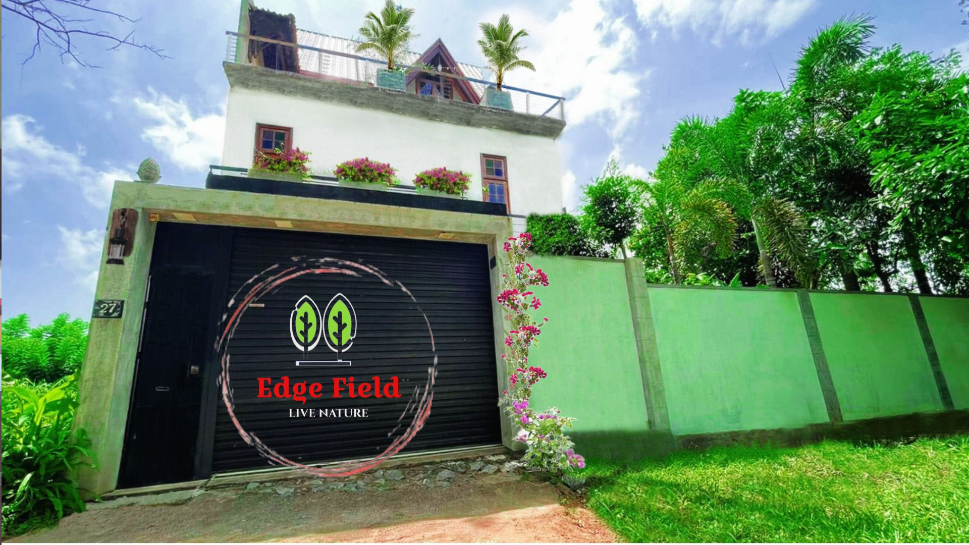 System.Collections.Generic.List`1[BluePillow.Application.SearchEngine.Dto.PhotoDto]?.ElementAt(1)?.Caption