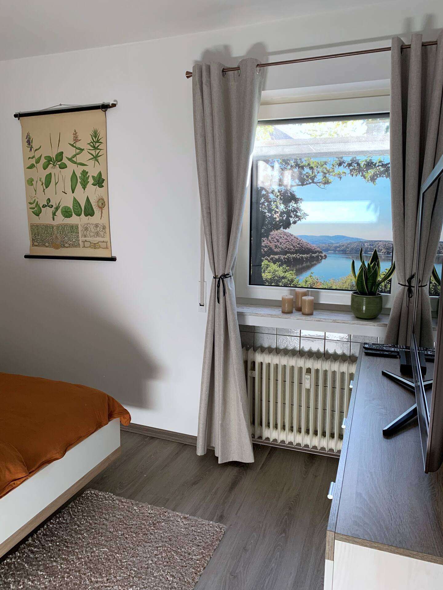 System.Collections.Generic.List`1[BluePillow.Application.SearchEngine.Dto.PhotoDto]?.ElementAt(3)?.Caption