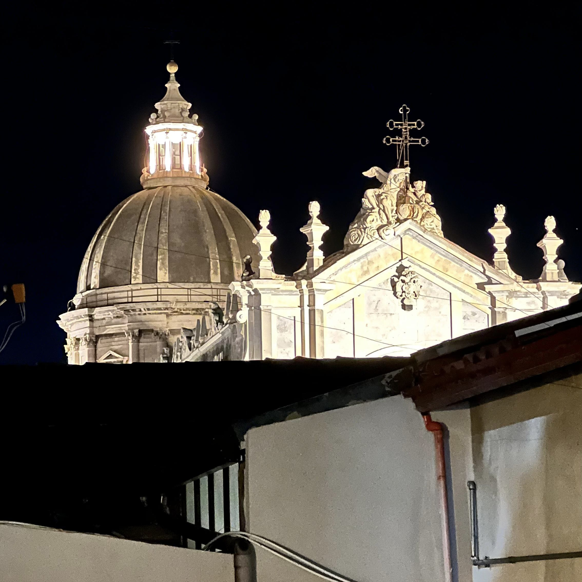 System.Collections.Generic.List`1[BluePillow.Application.SearchEngine.Dto.PhotoDto]?.ElementAt(3)?.Caption