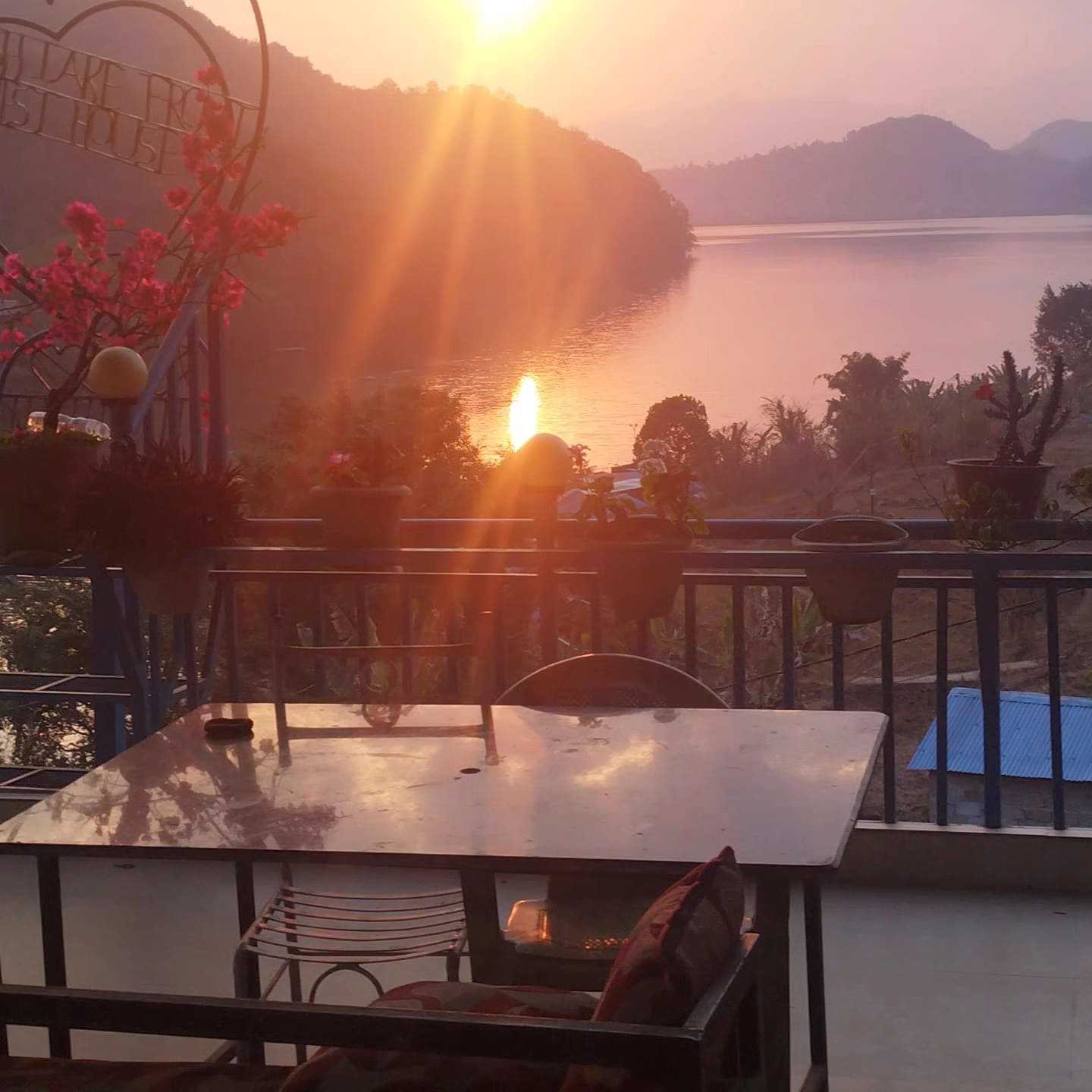 System.Collections.Generic.List`1[BluePillow.Application.SearchEngine.Dto.PhotoDto]?.ElementAt(0)?.Caption