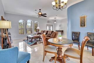 System.Collections.Generic.List`1[BluePillow.Application.SearchEngine.Dto.PhotoDto]?.ElementAt(2)?.Caption