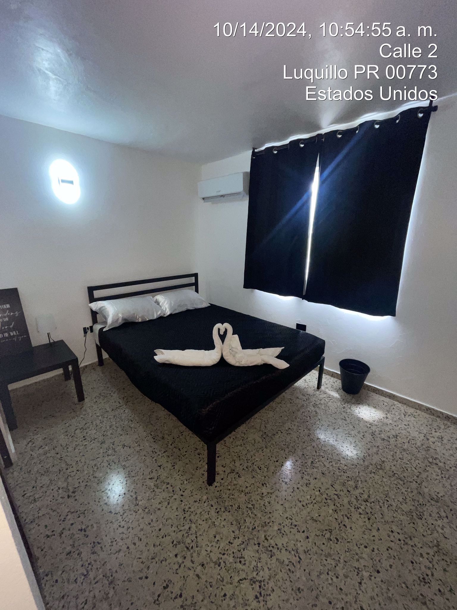 System.Collections.Generic.List`1[BluePillow.Application.SearchEngine.Dto.PhotoDto]?.ElementAt(2)?.Caption